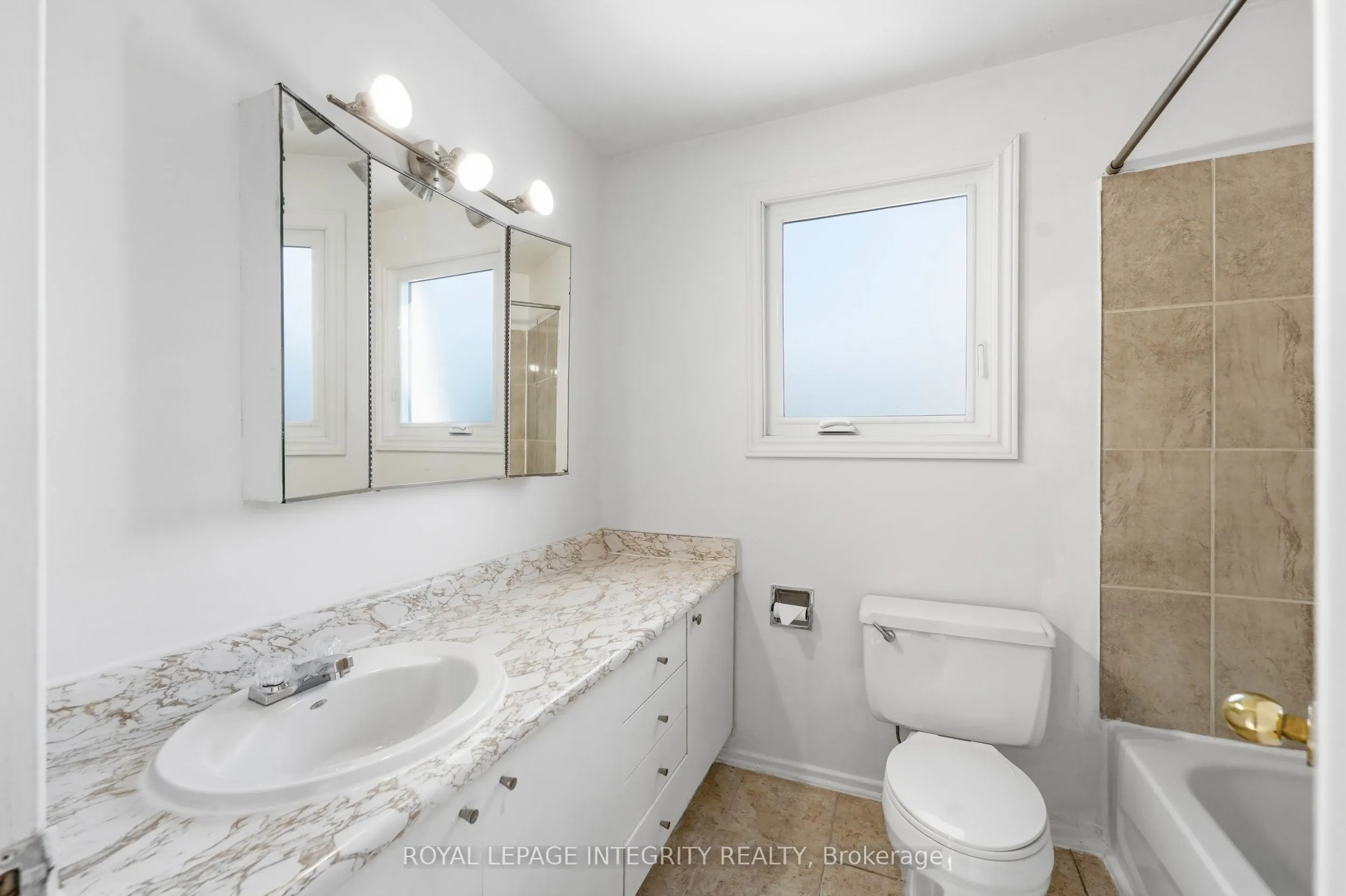 2057 Jasmine Crescent #30