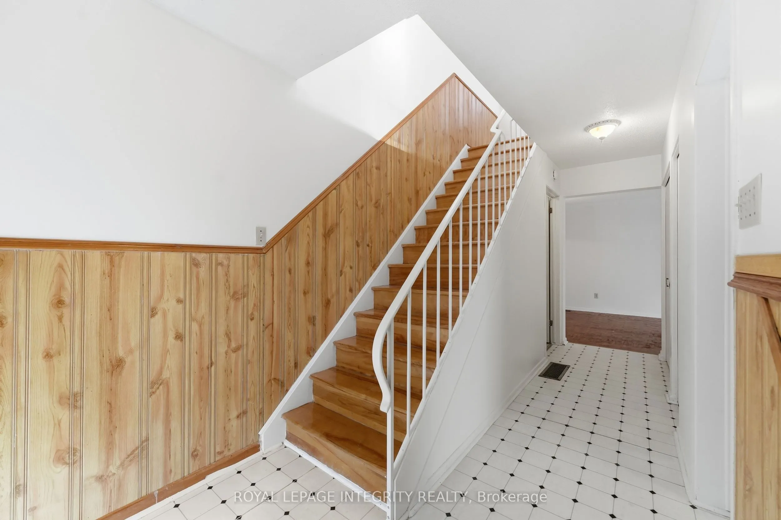 2057 Jasmine Crescent #30