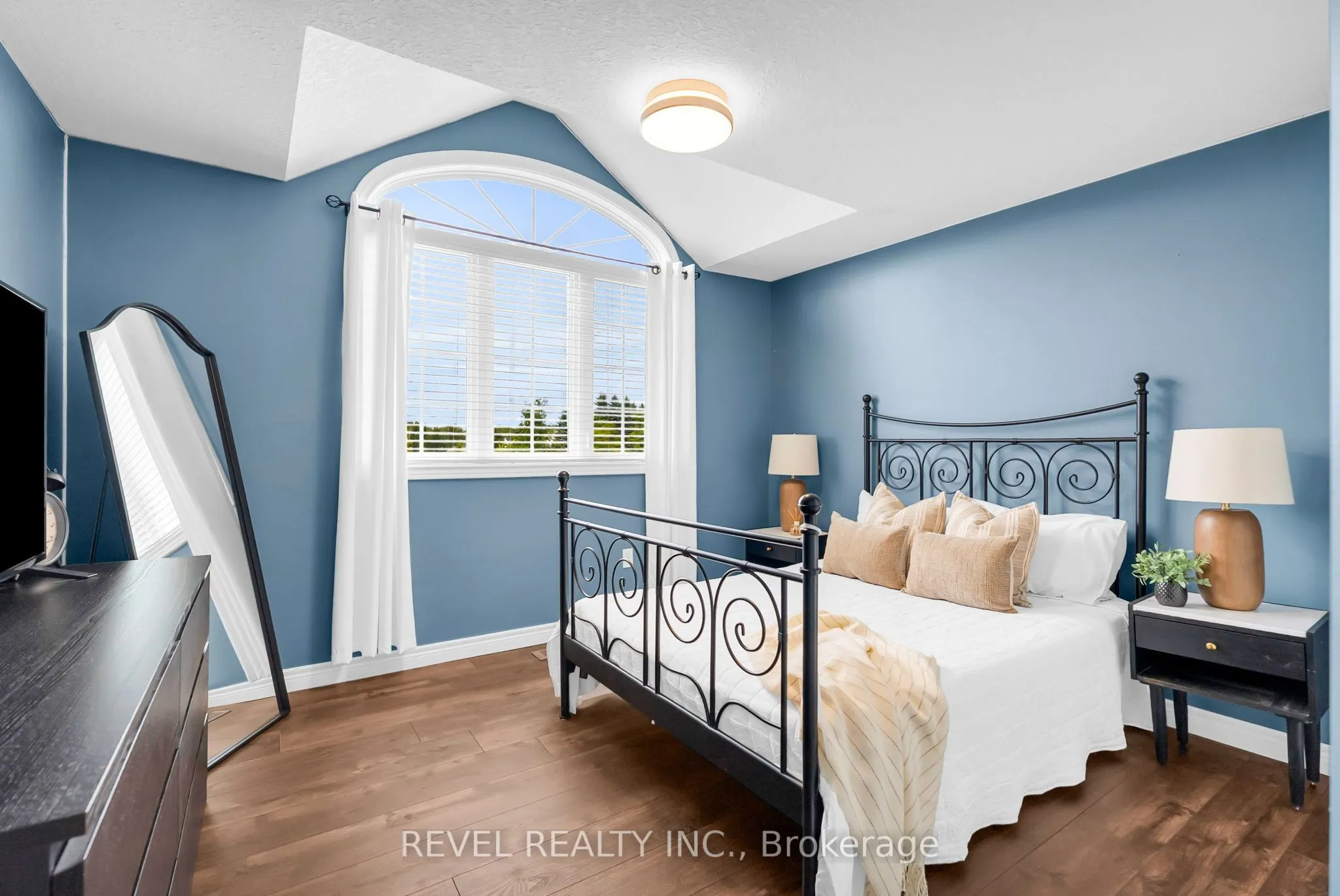 14 Devonleigh Drive