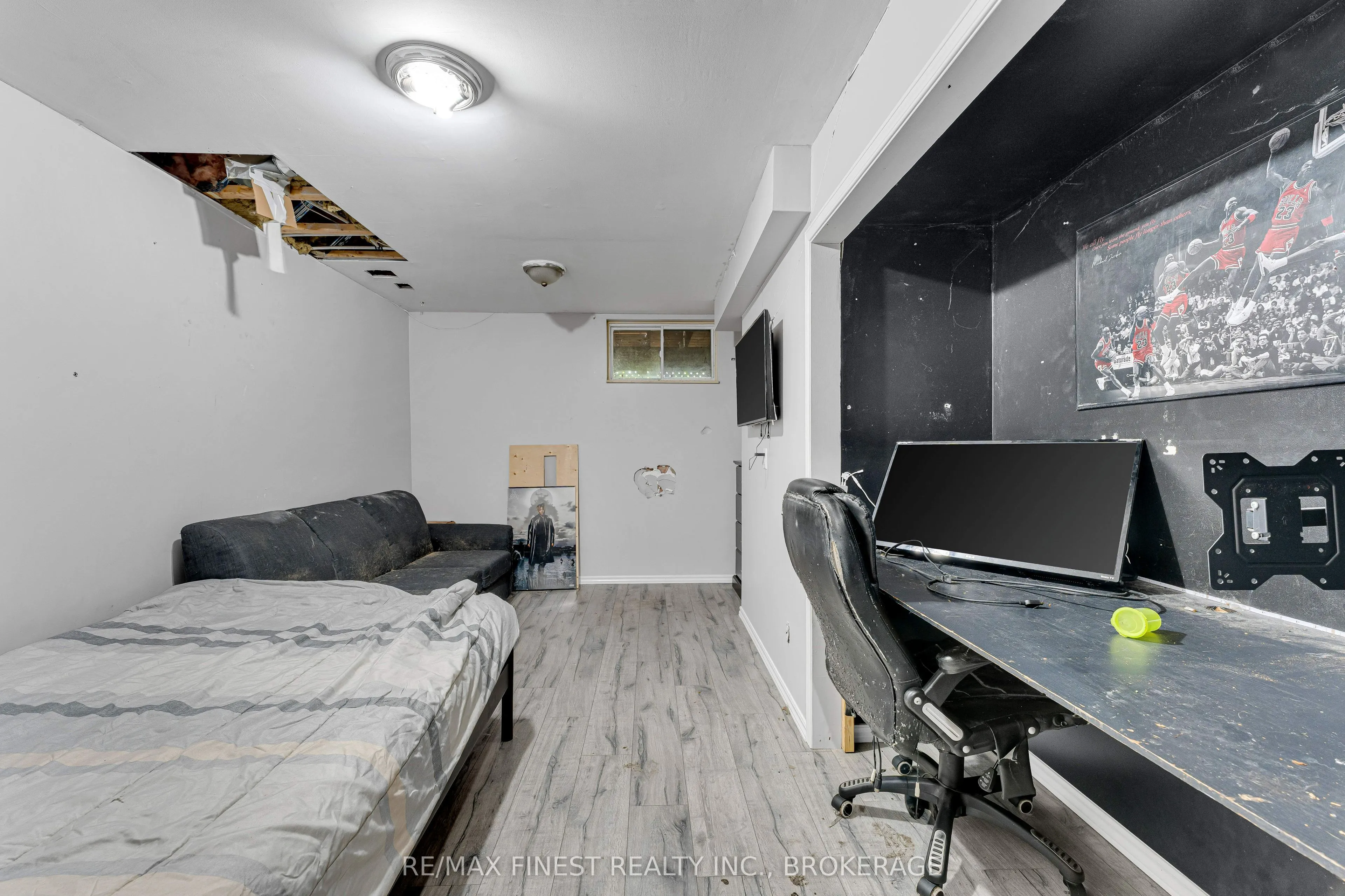 1 Neely Street