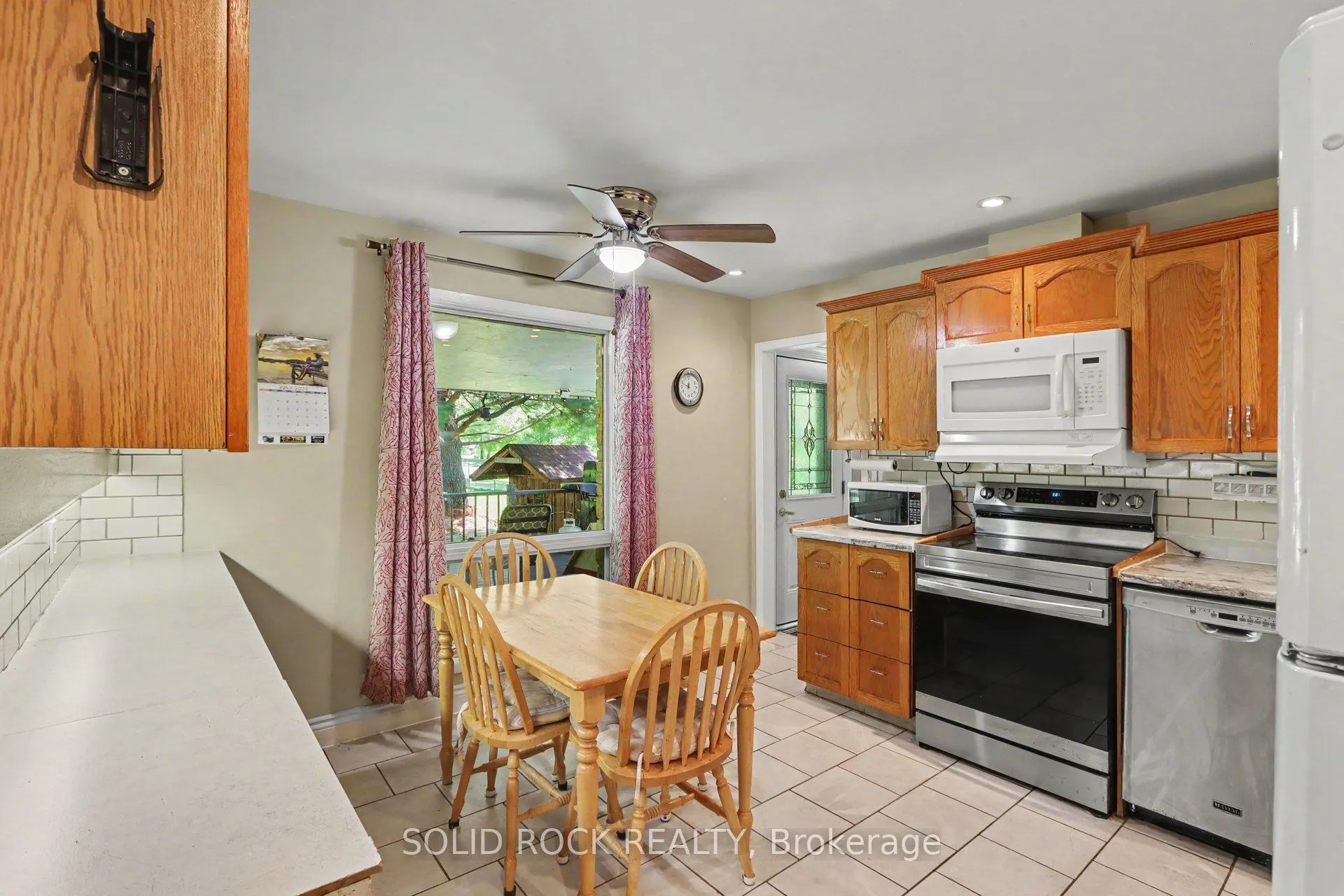 220 Highfield Crescent