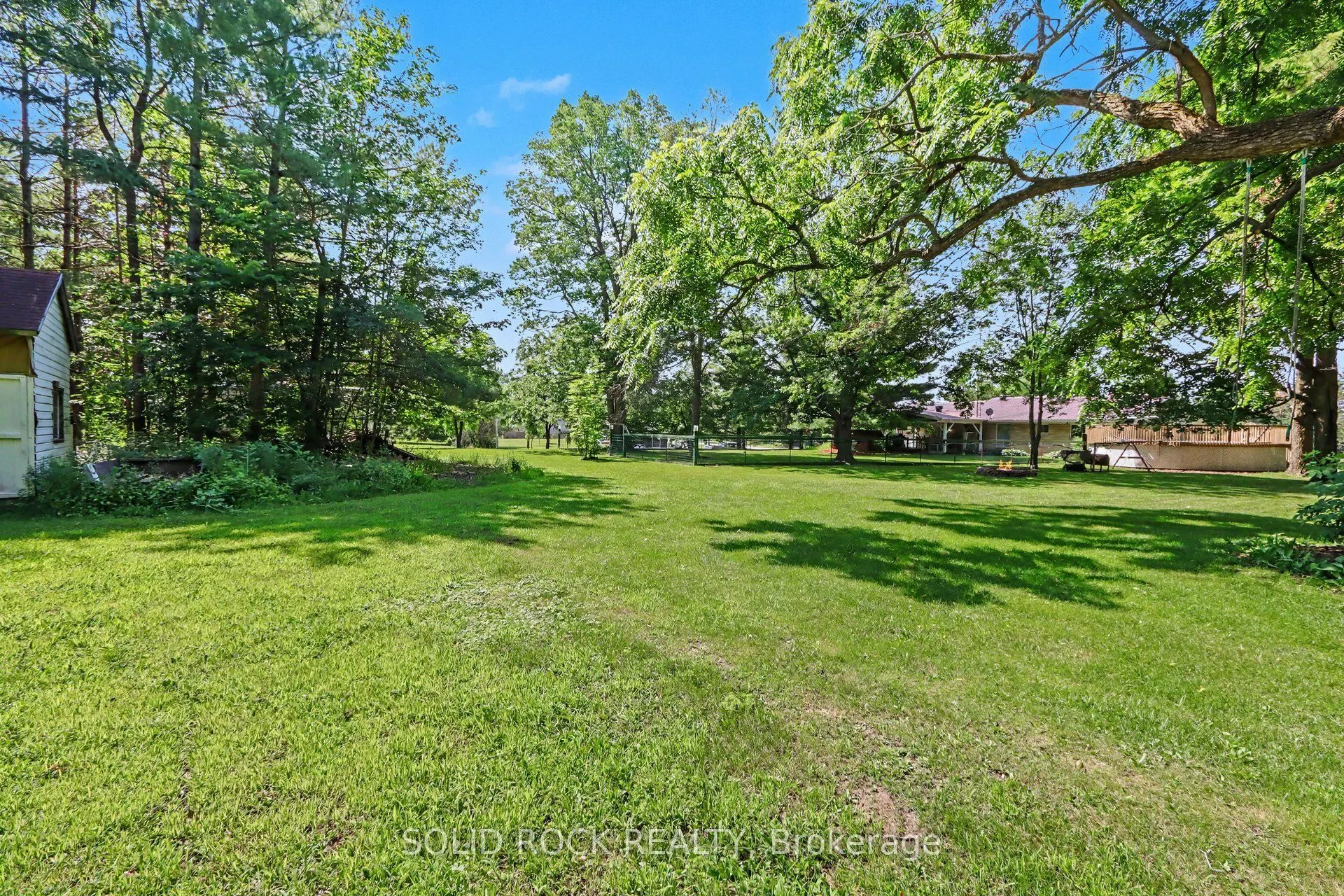 220 Highfield Crescent