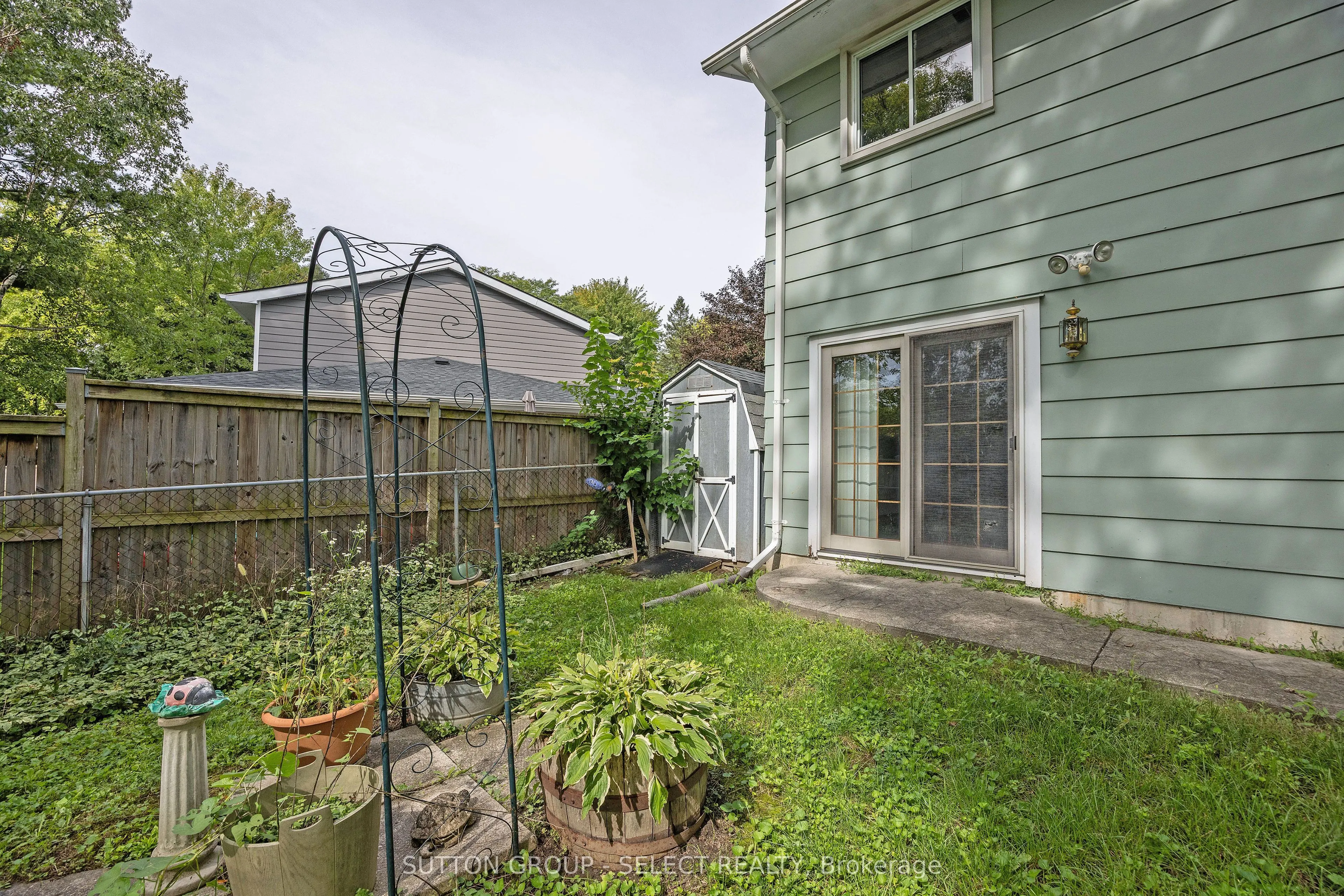 31 Yew Tree Gardens