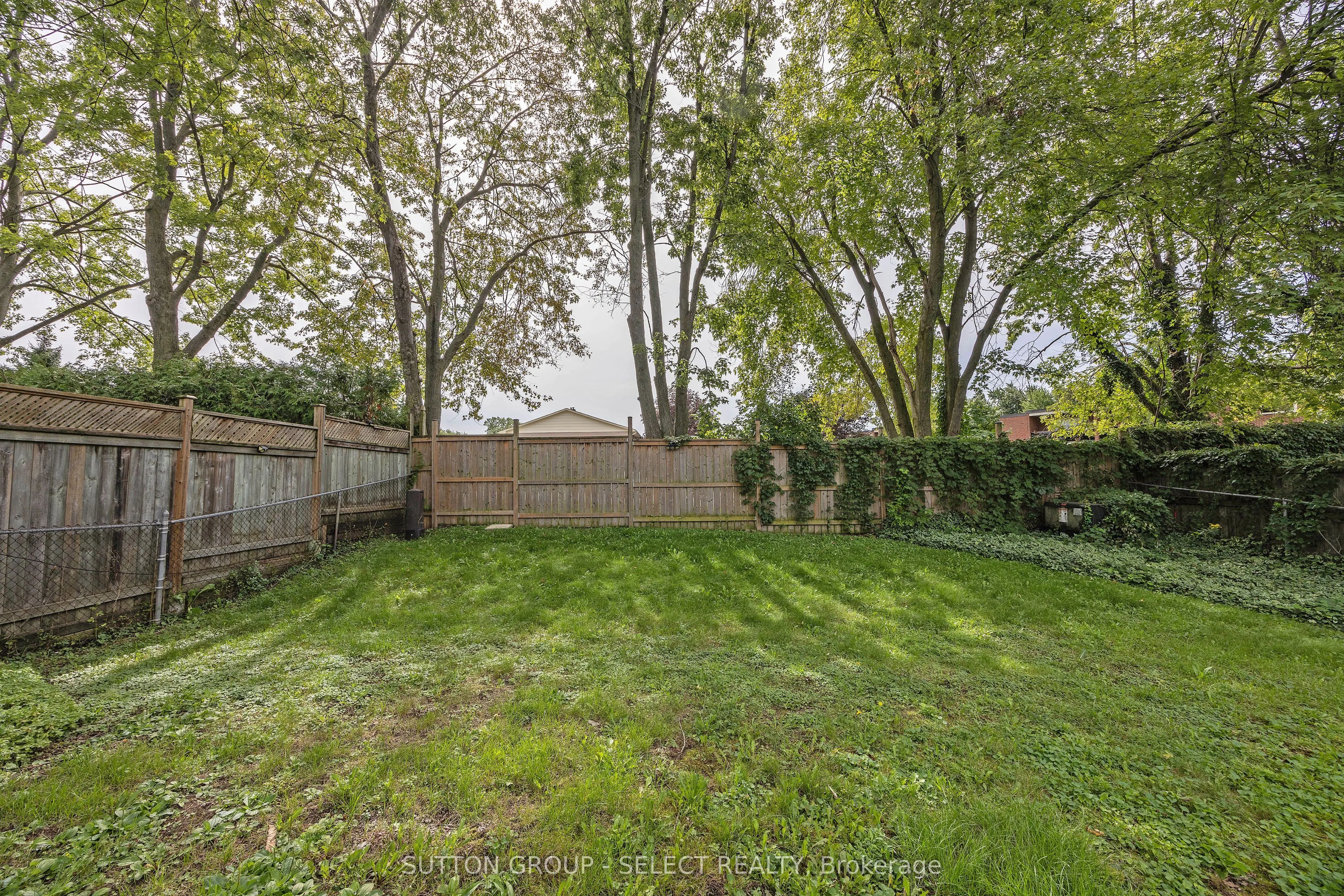 31 Yew Tree Gardens