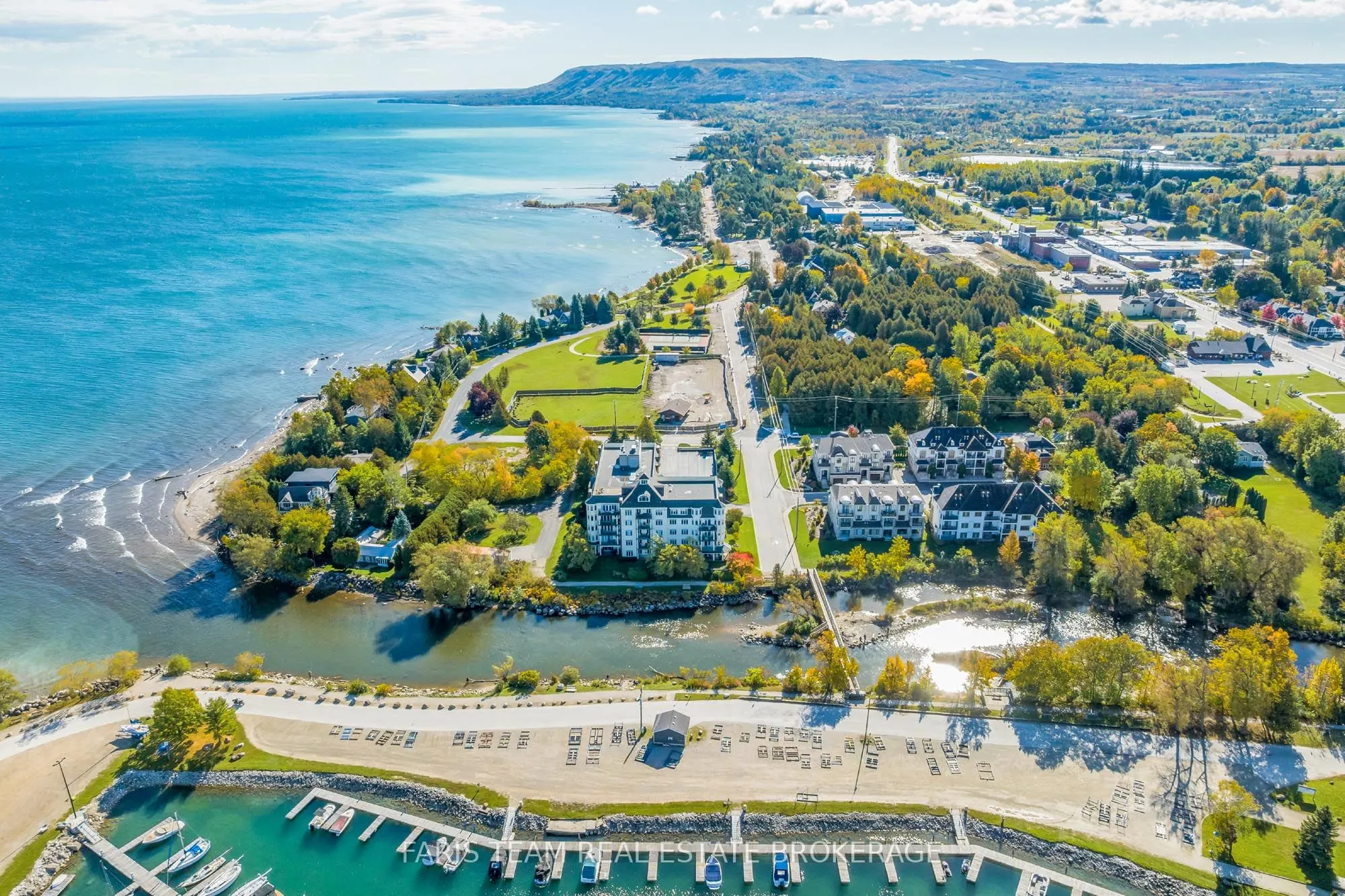 10 Bay Street E #301