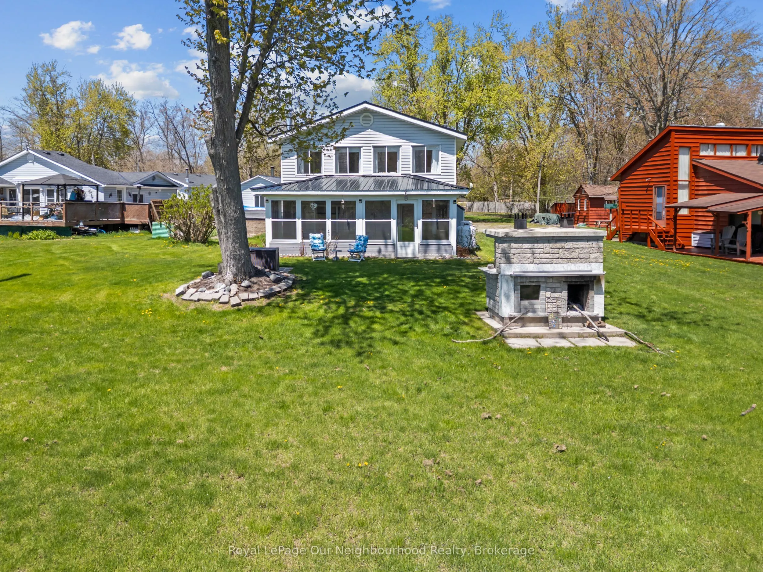 261 River Road E