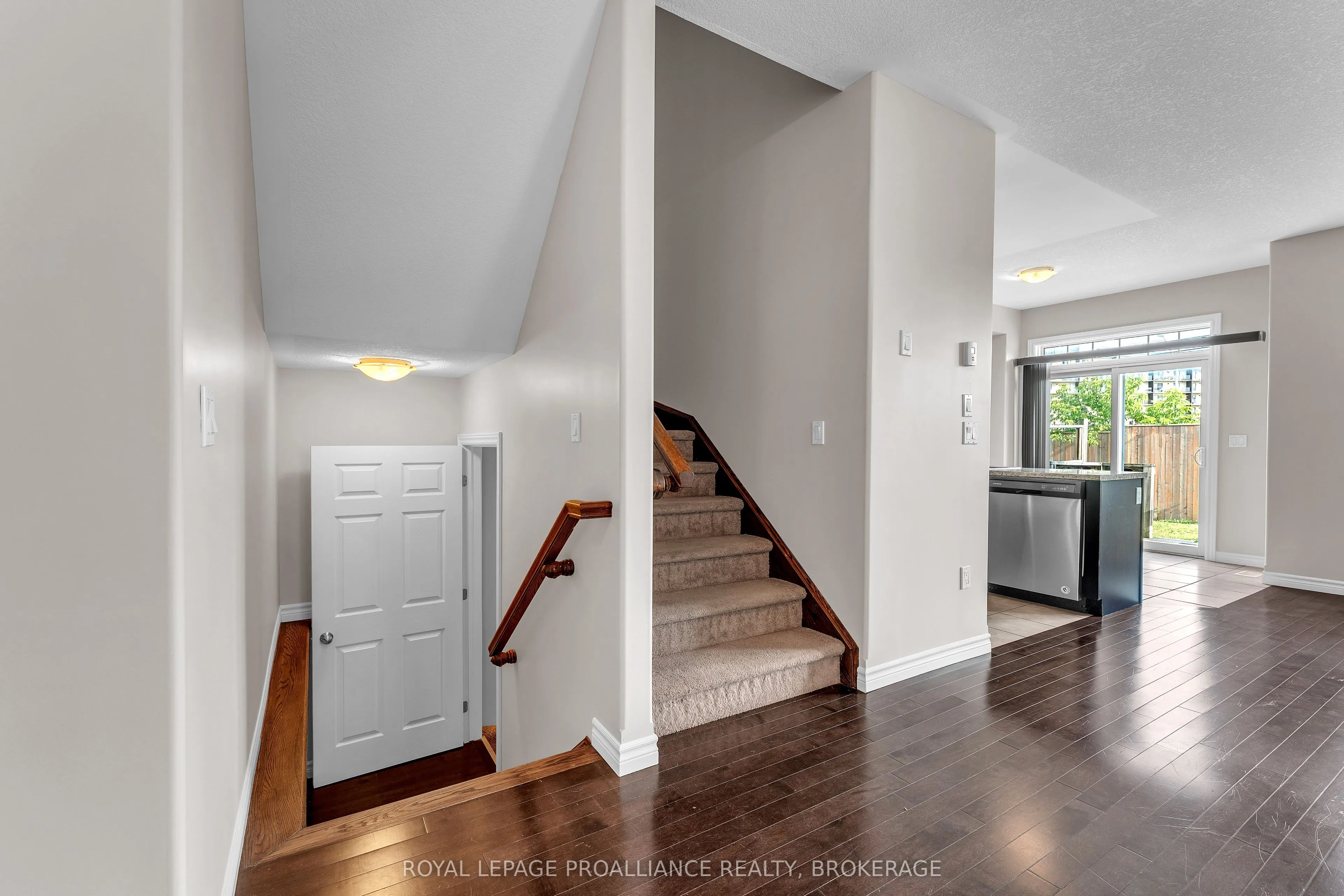 792 Newmarket Lane