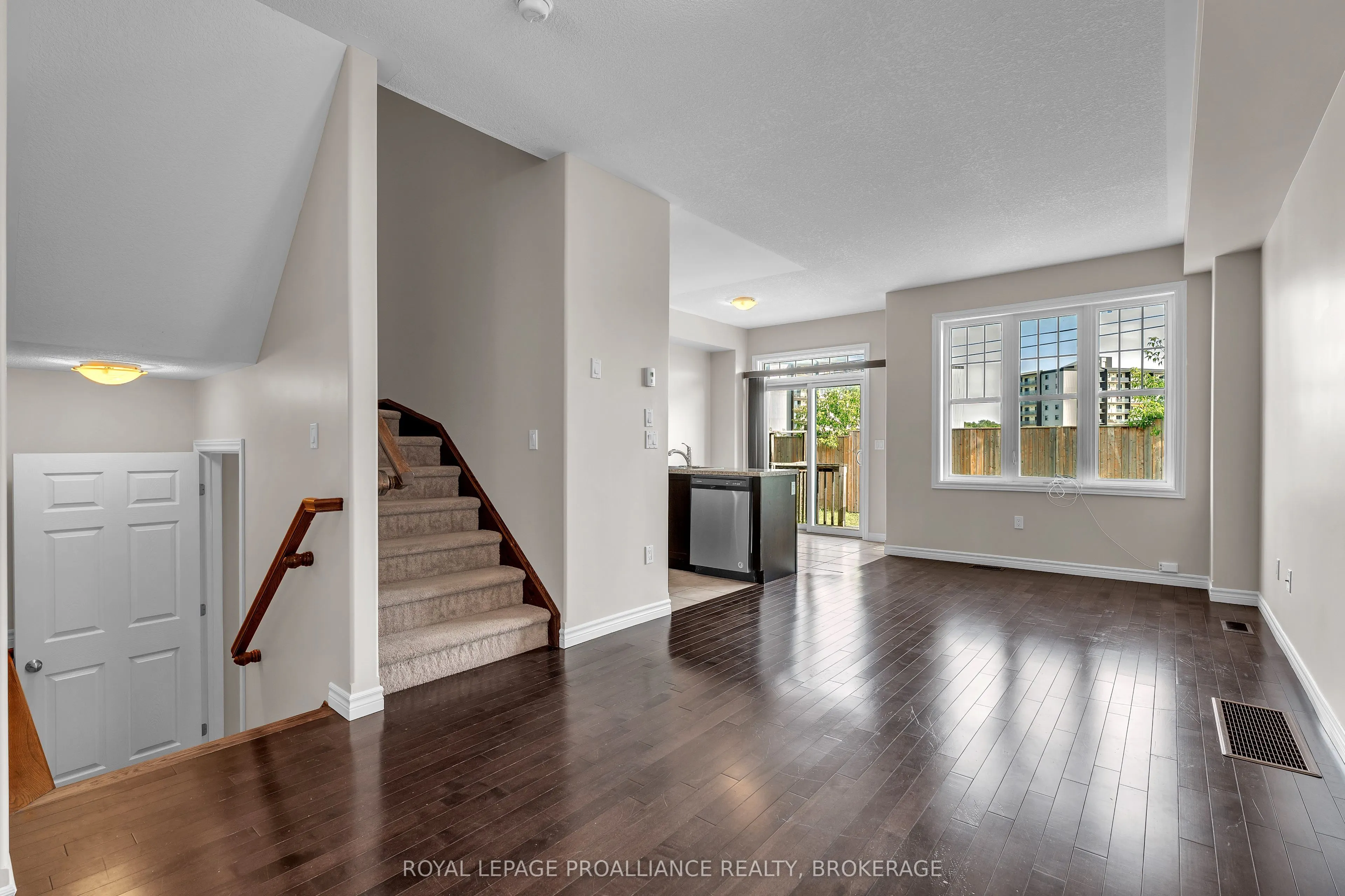 792 Newmarket Lane