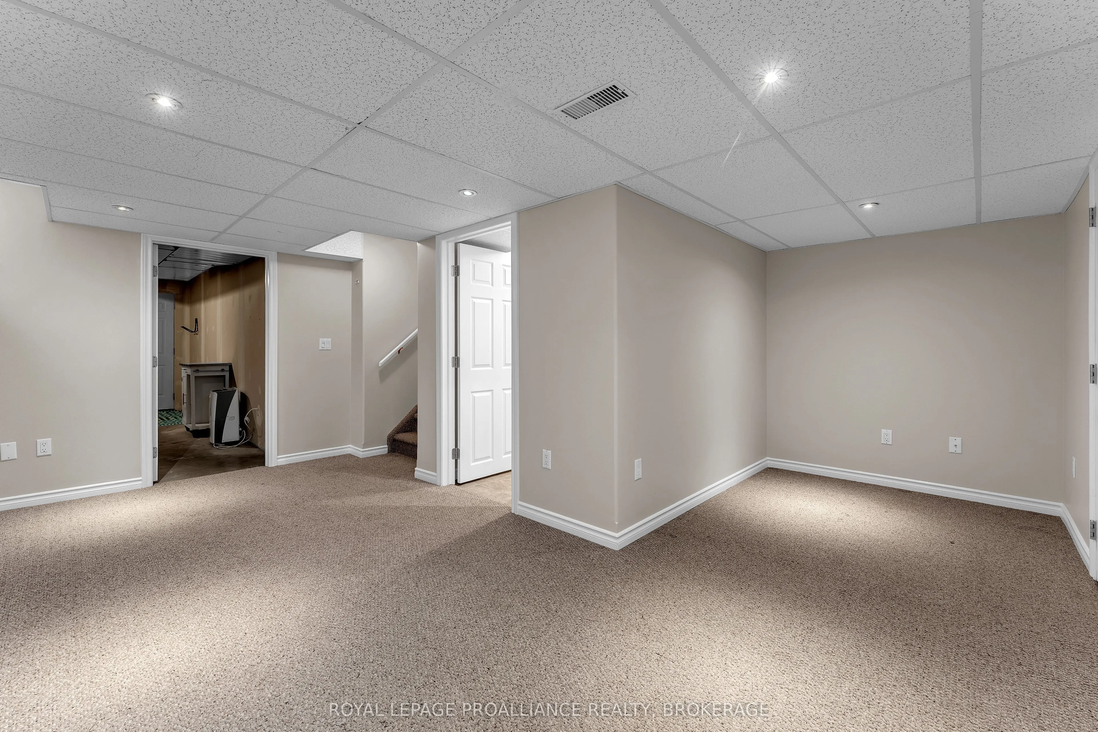 792 Newmarket Lane