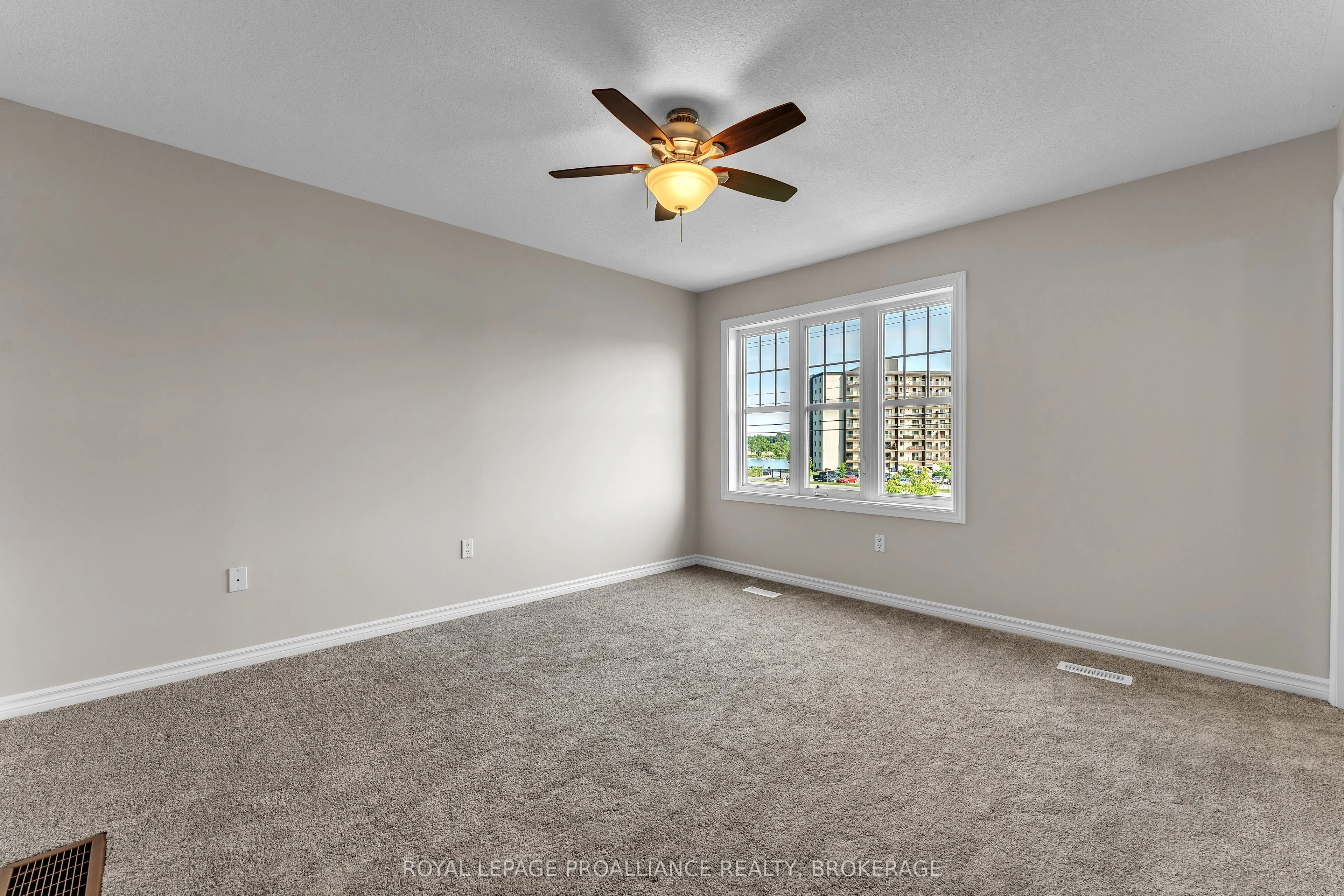 792 Newmarket Lane