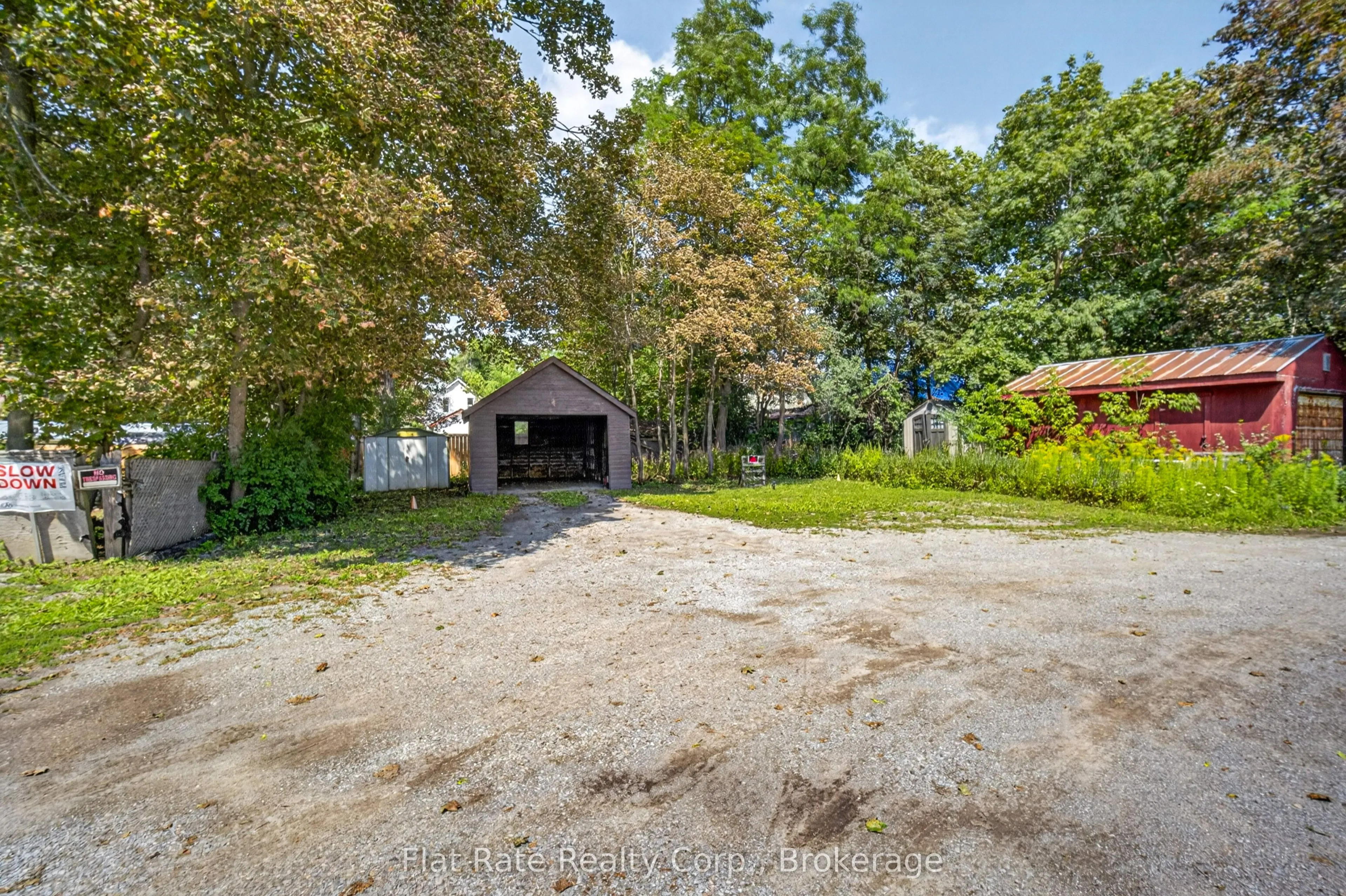 220 LONDON Street