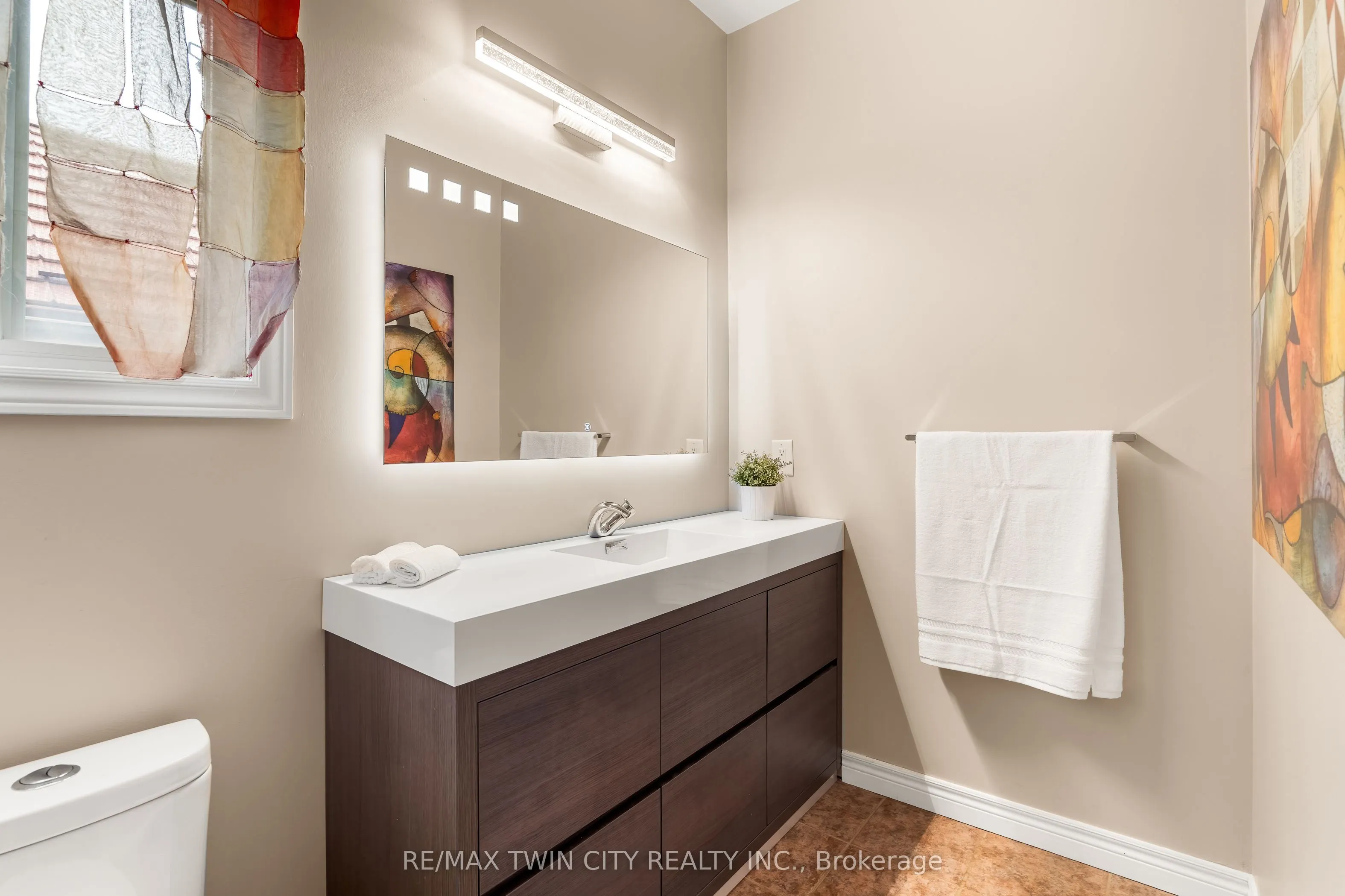 534 Birchleaf Walk
