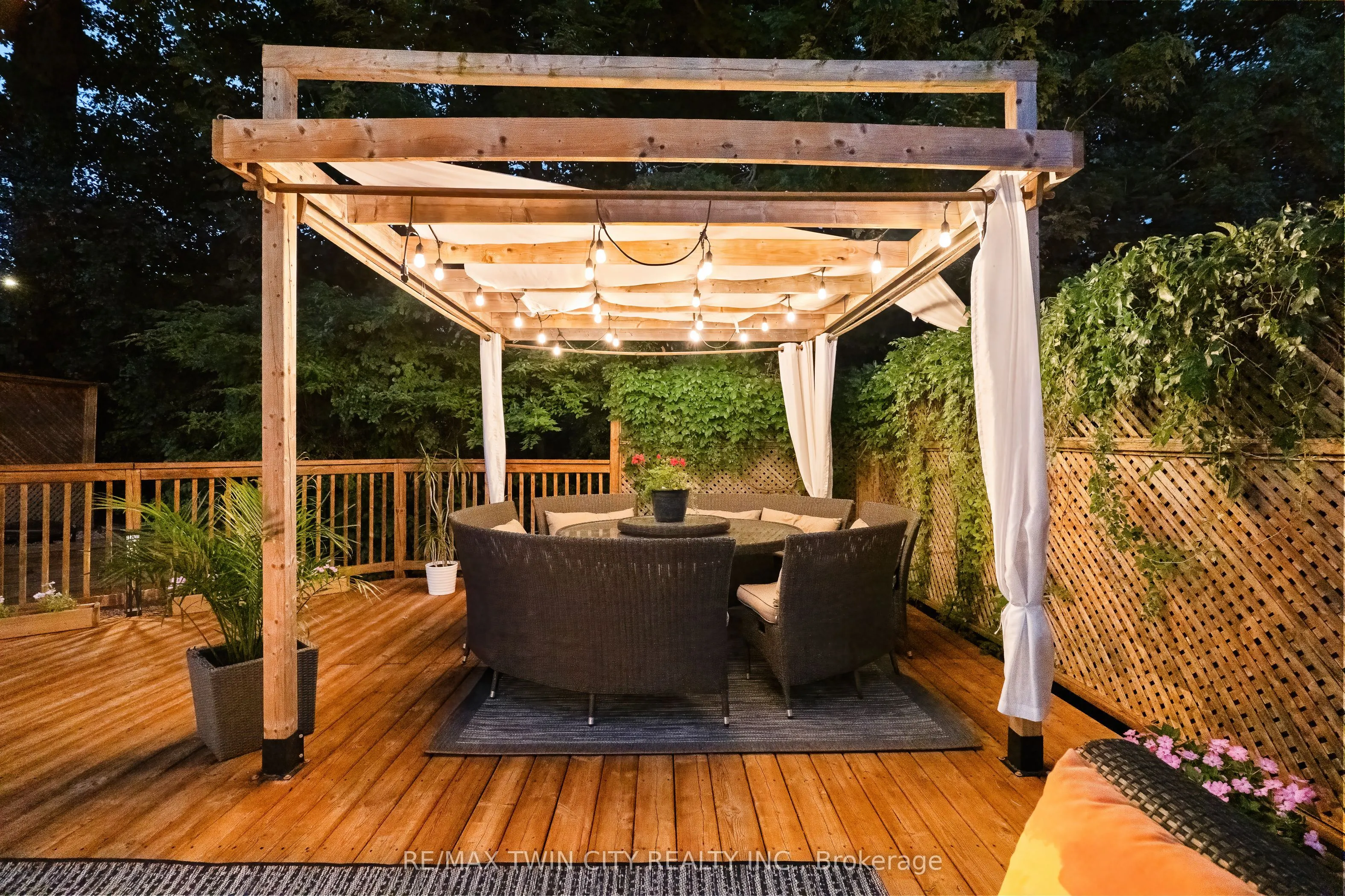 534 Birchleaf Walk