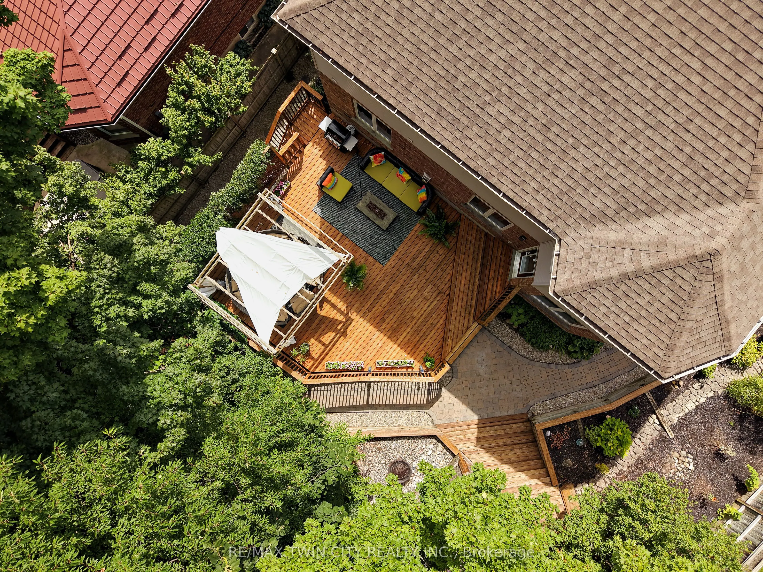 534 Birchleaf Walk