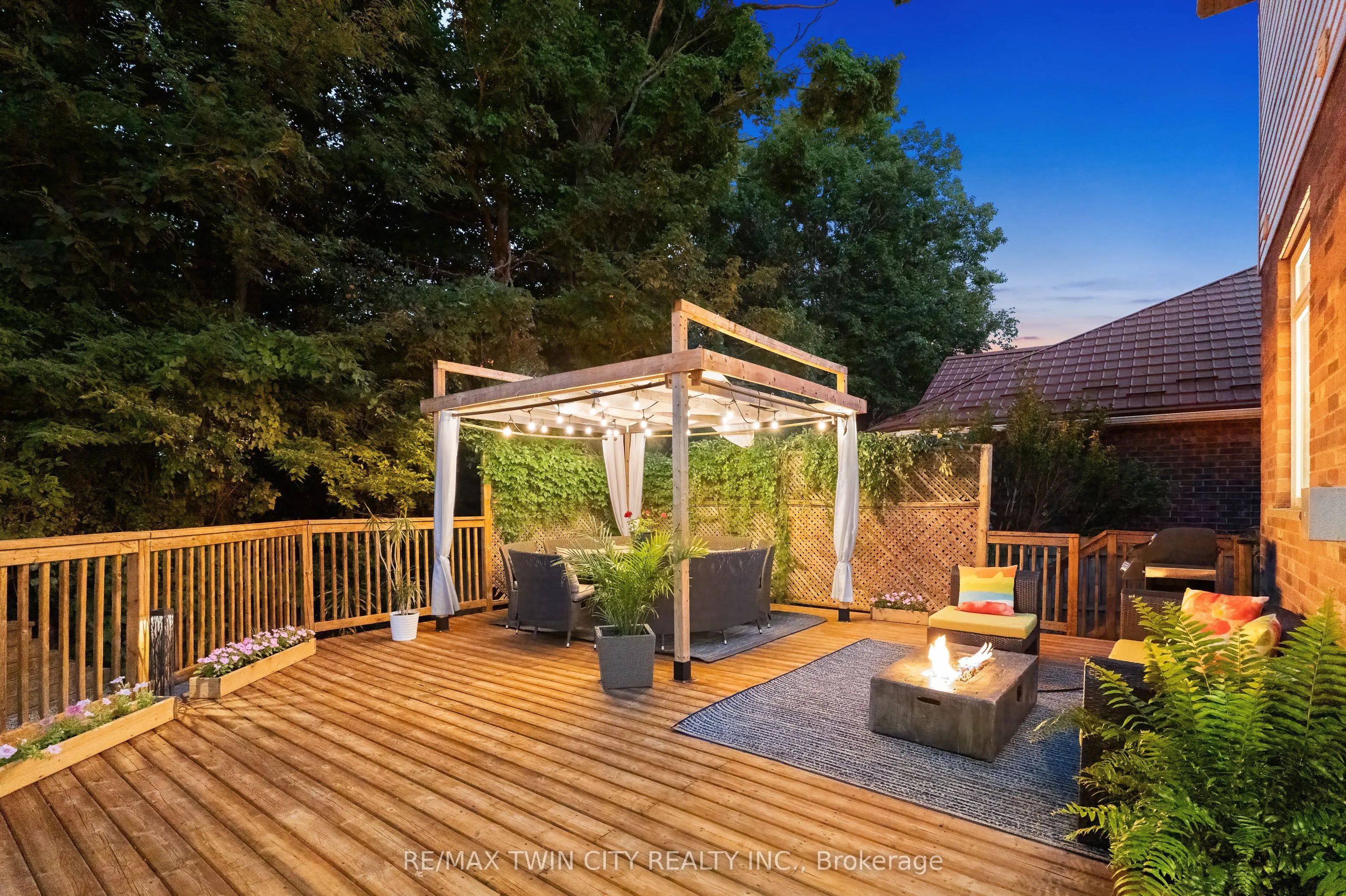 534 Birchleaf Walk