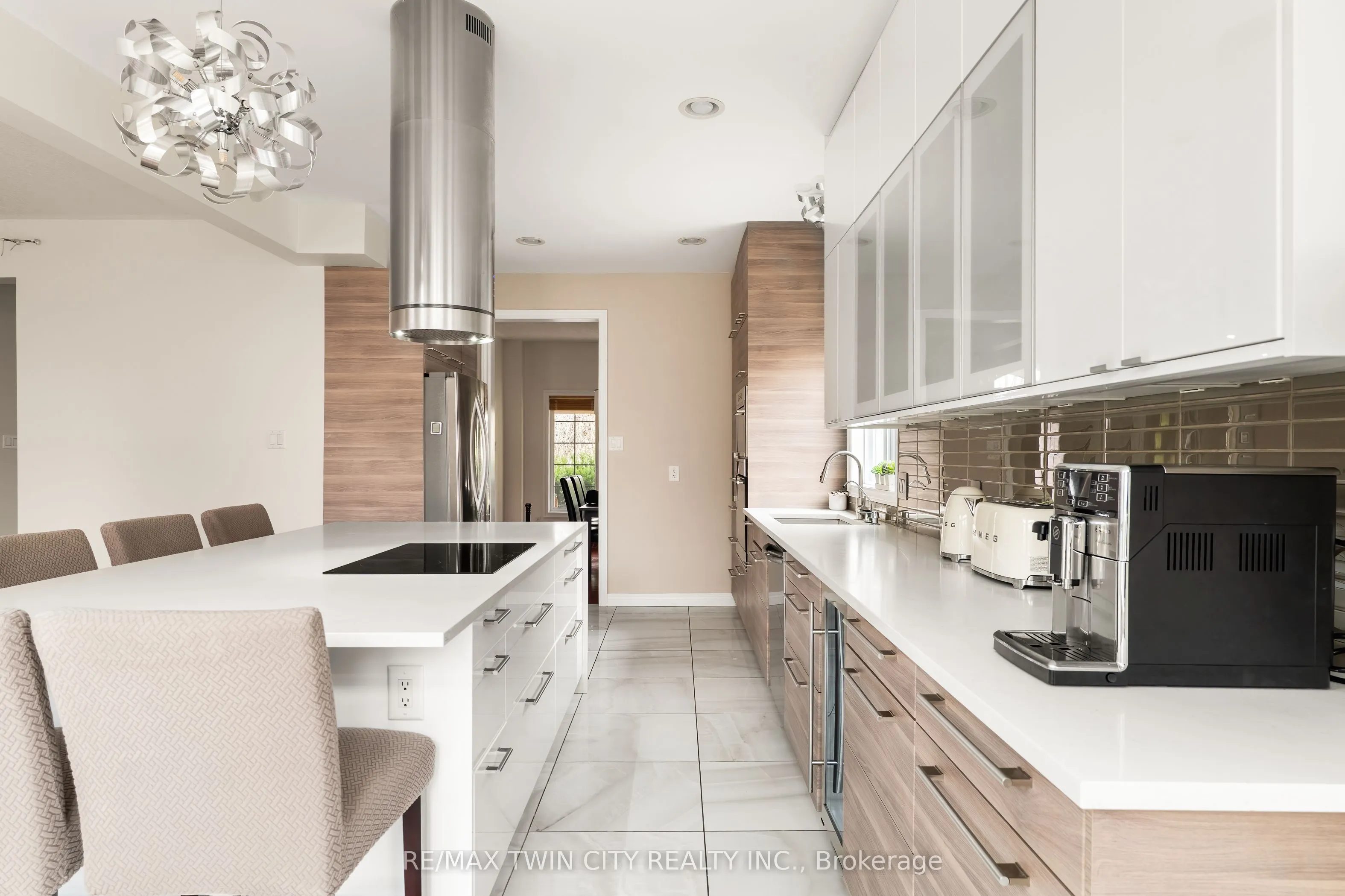 534 Birchleaf Walk
