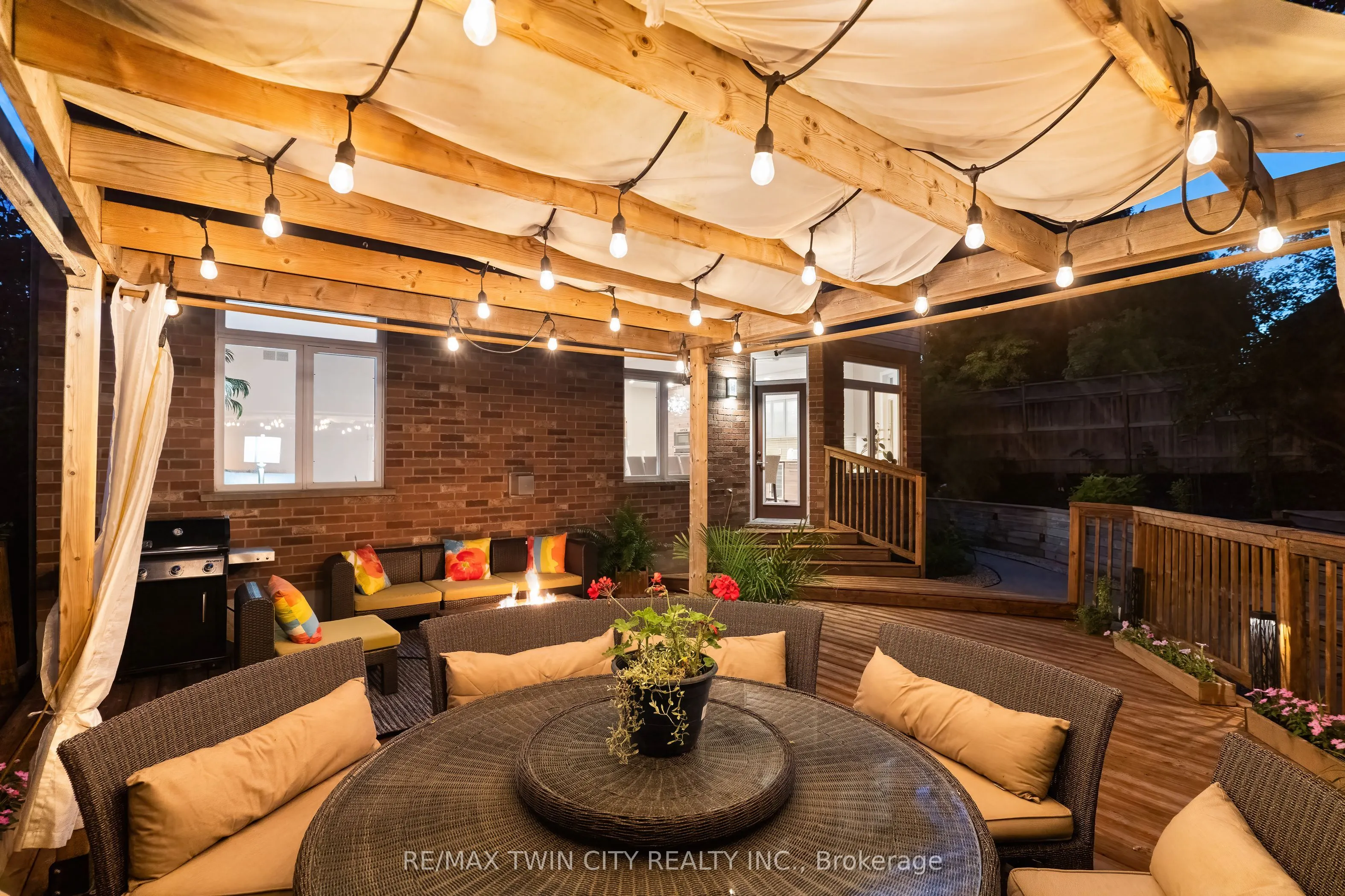 534 Birchleaf Walk