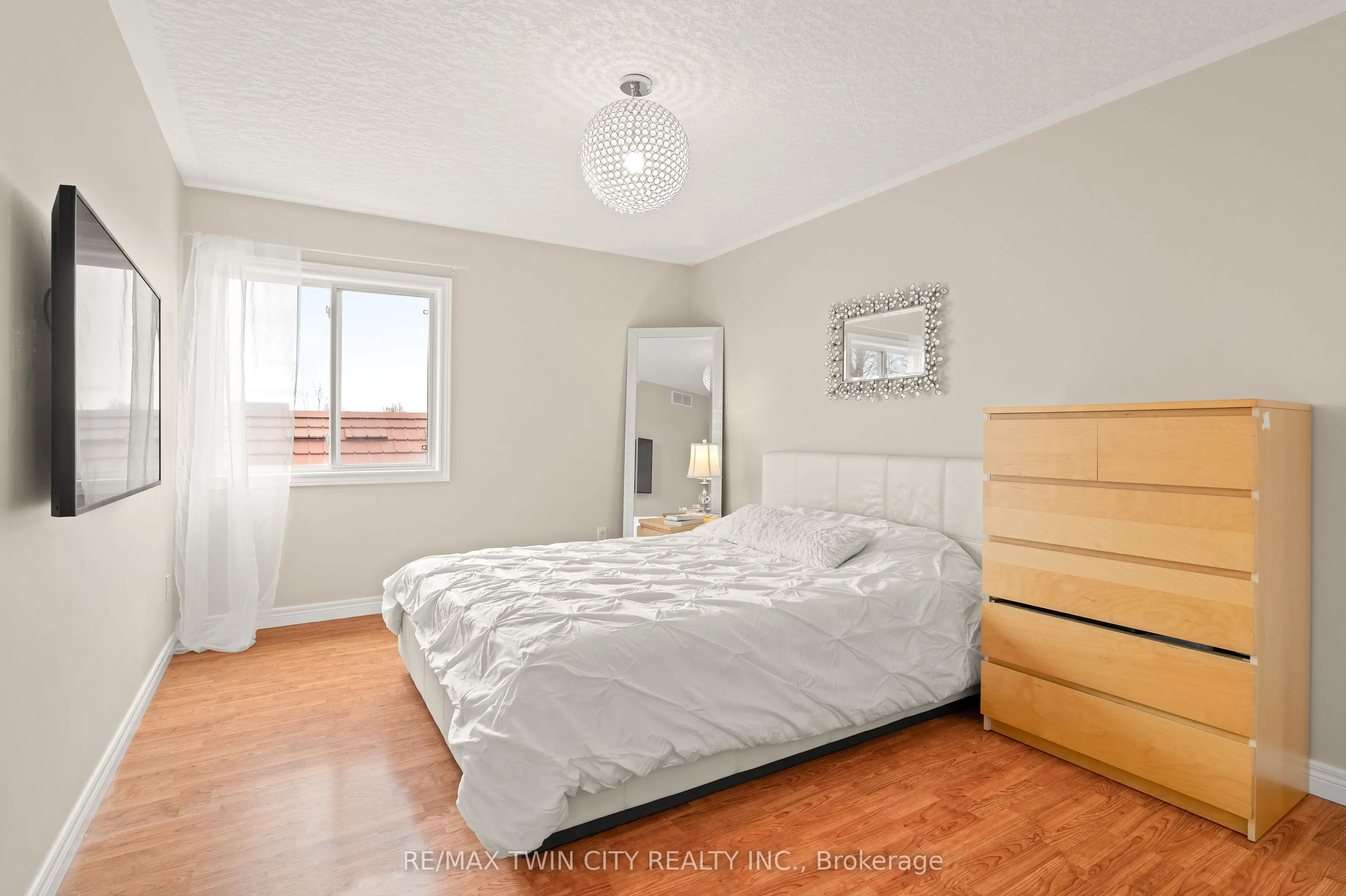 534 Birchleaf Walk