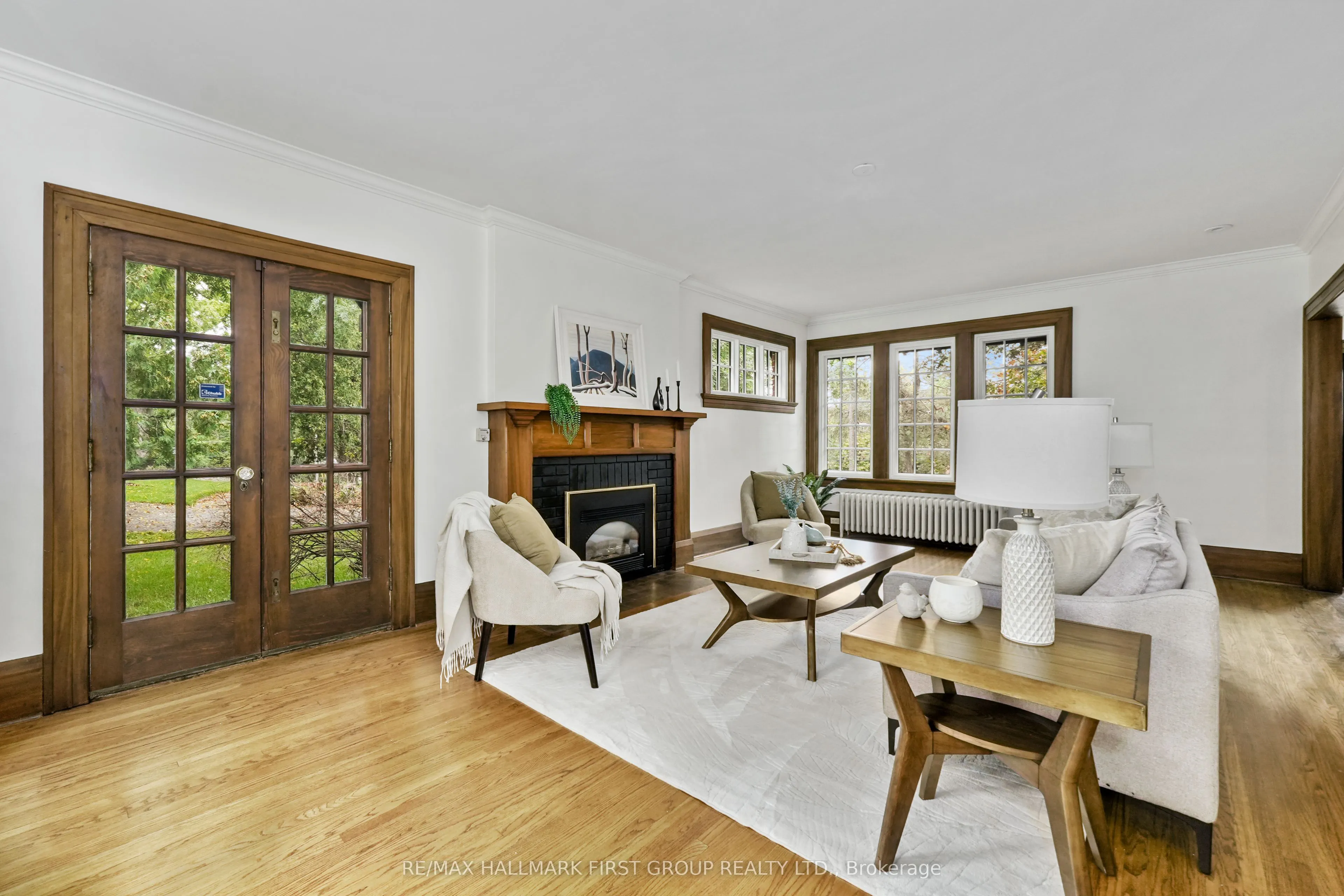 36 Pine Street N