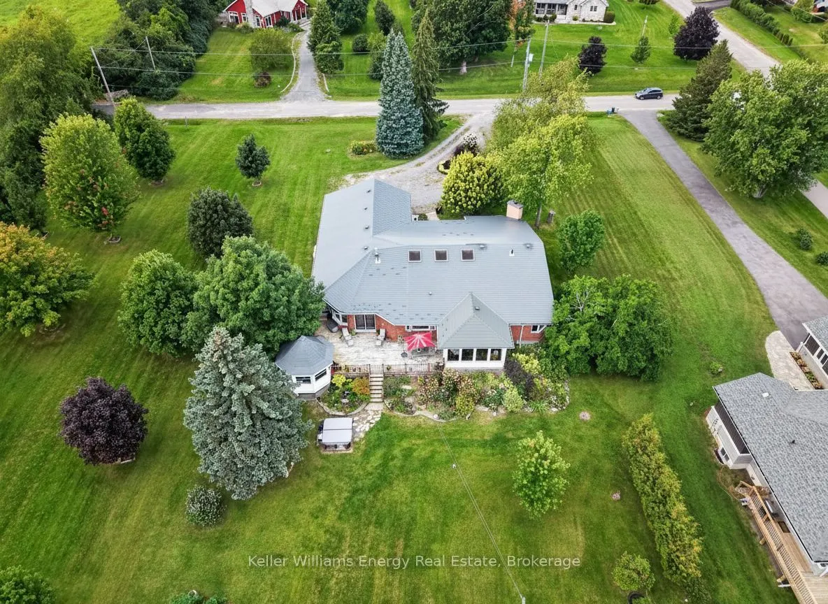 89 Smith's Bay Avenue