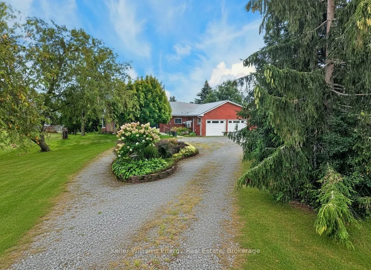 89 Smith's Bay Avenue