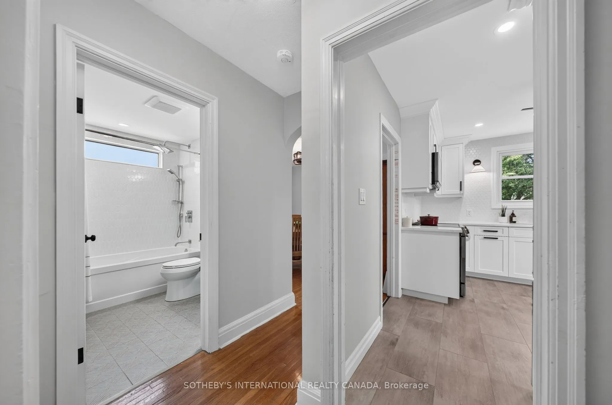 38 Roslin Avenue S