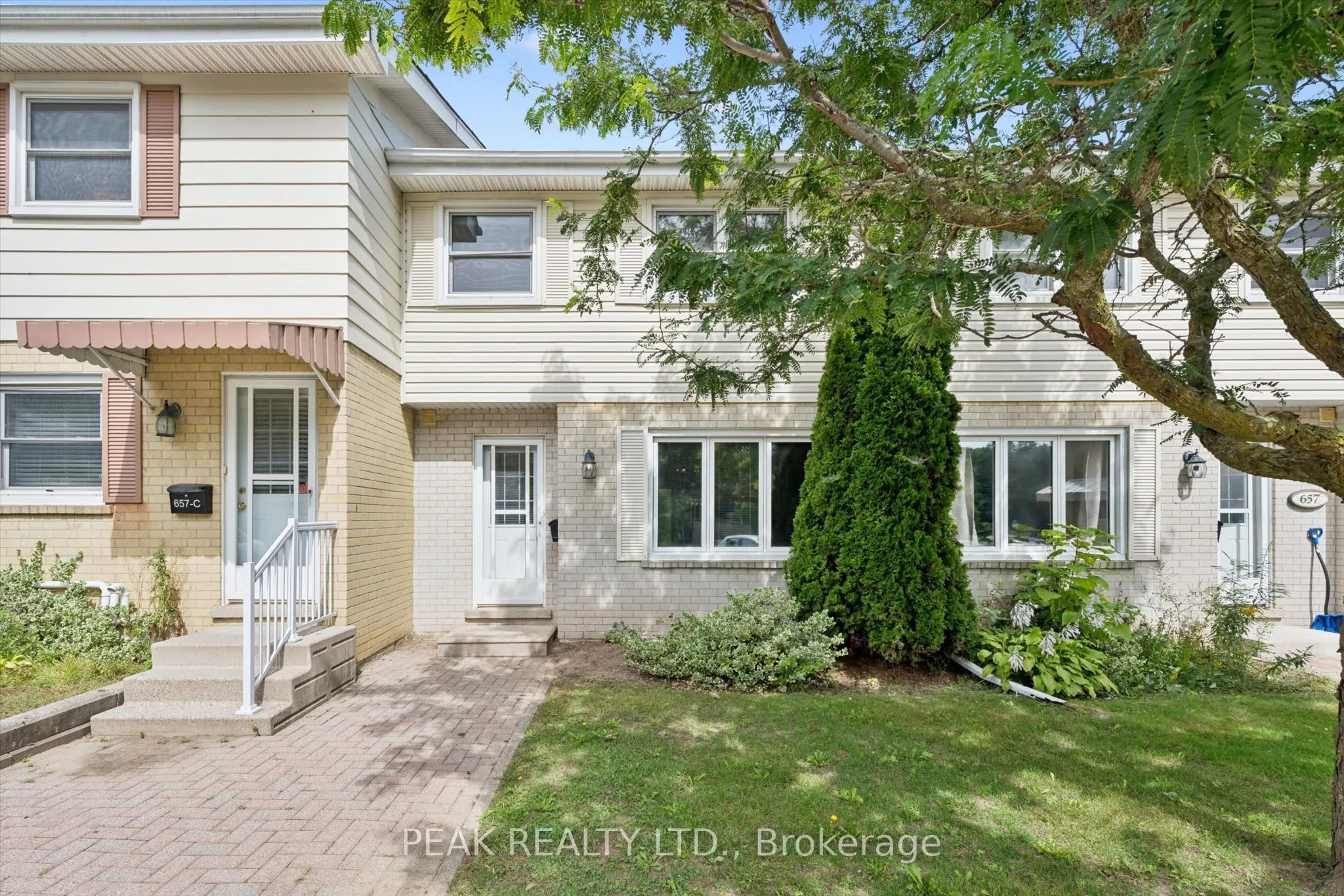 657B Albert Street #73