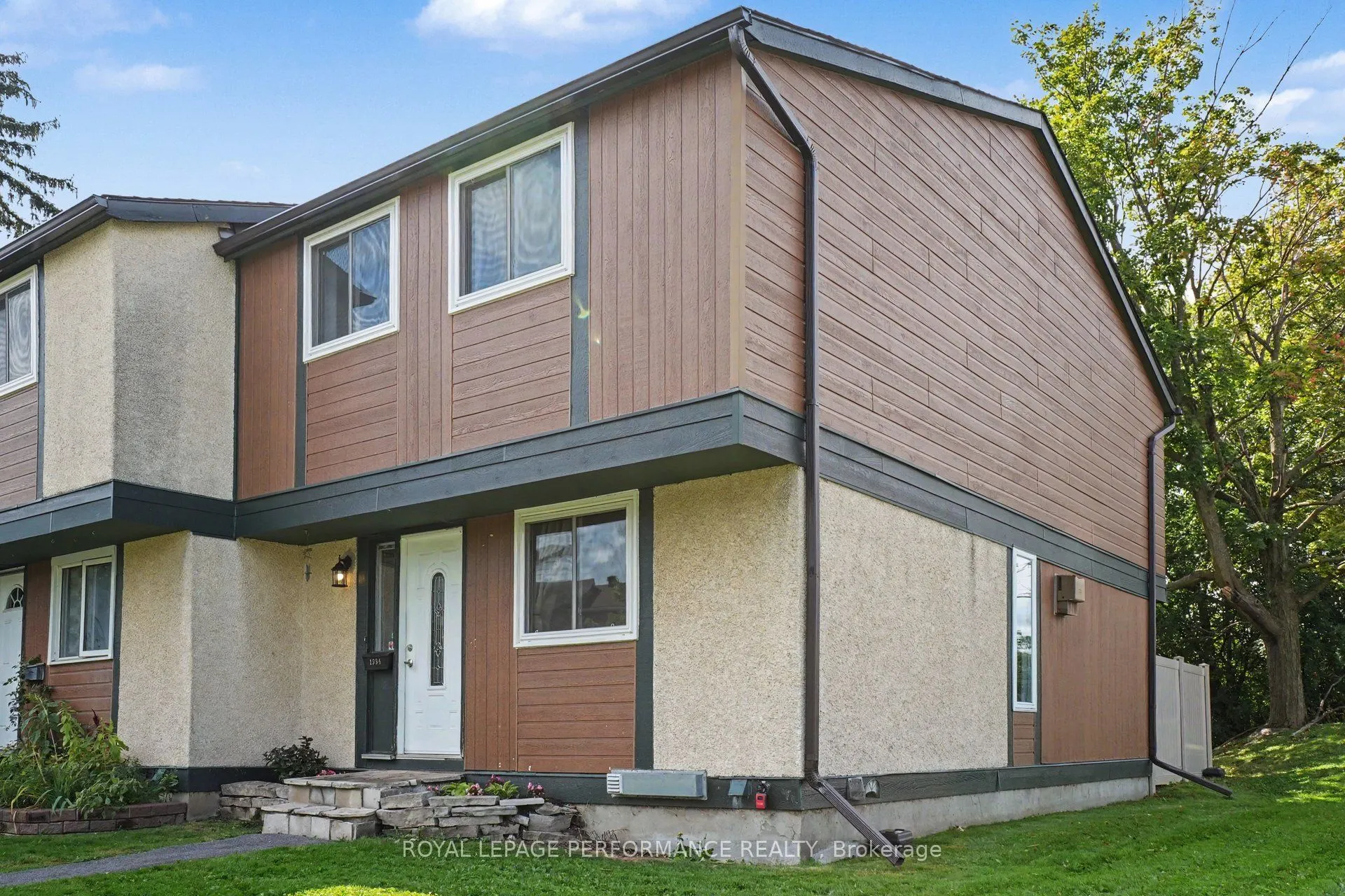 1394 Ridgebrook Drive #70