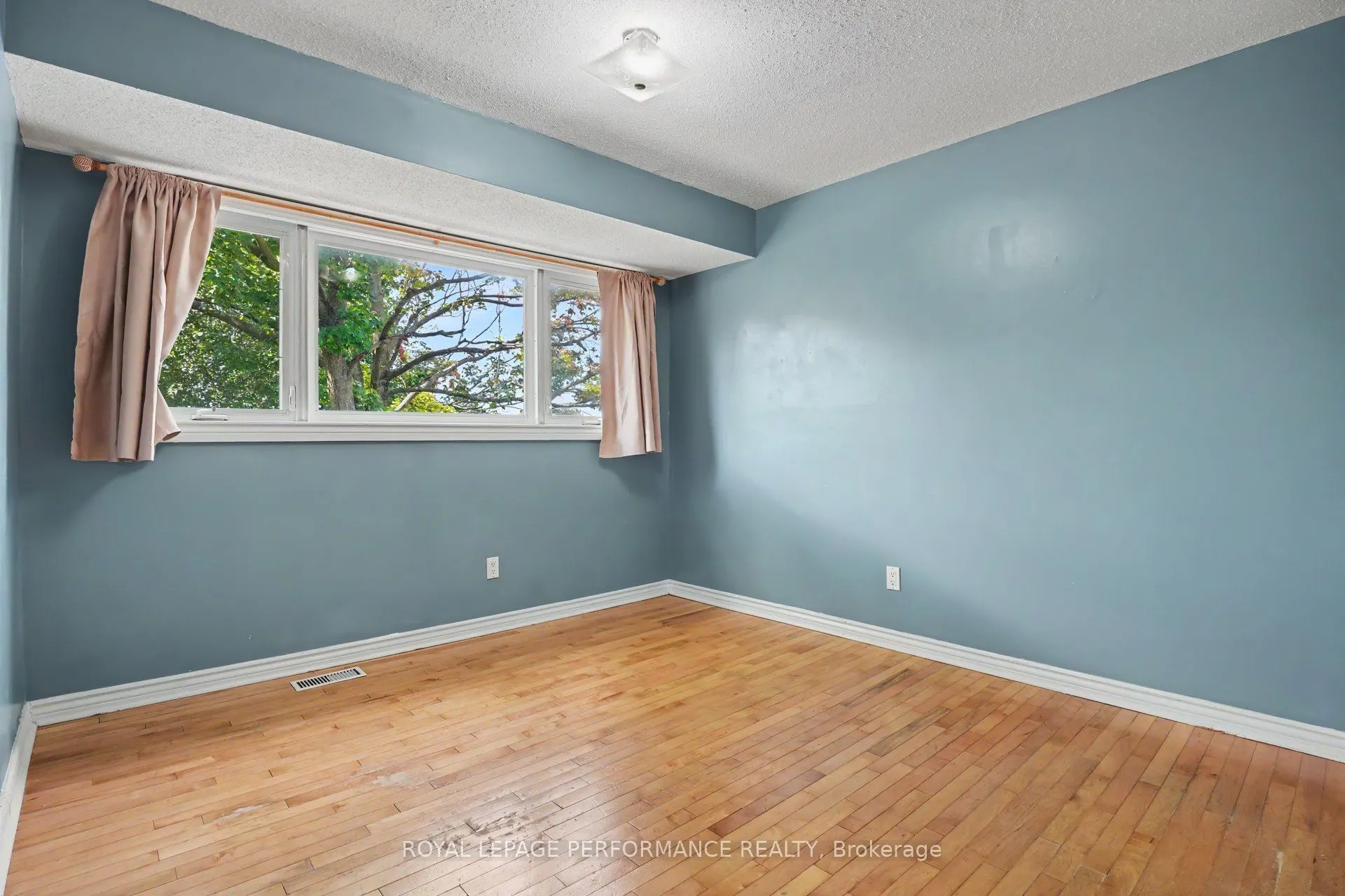 1394 Ridgebrook Drive #70