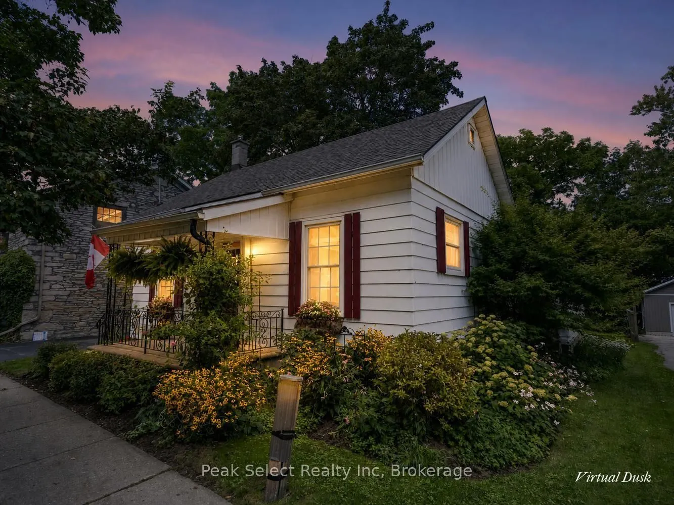 353 Queen Street E