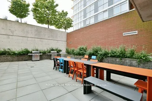 383 Cumberland Street #1101