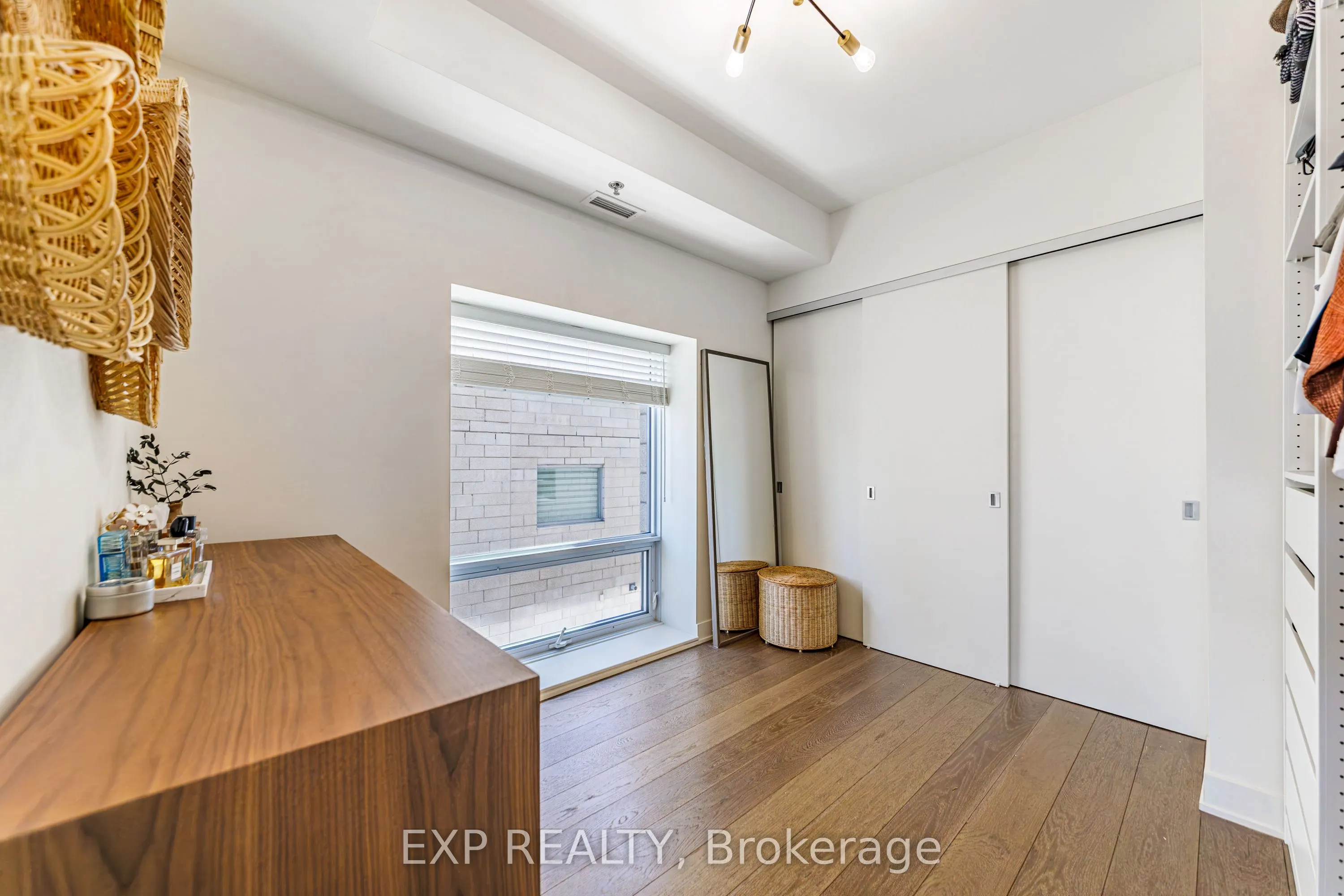 432 Sparks Street #106