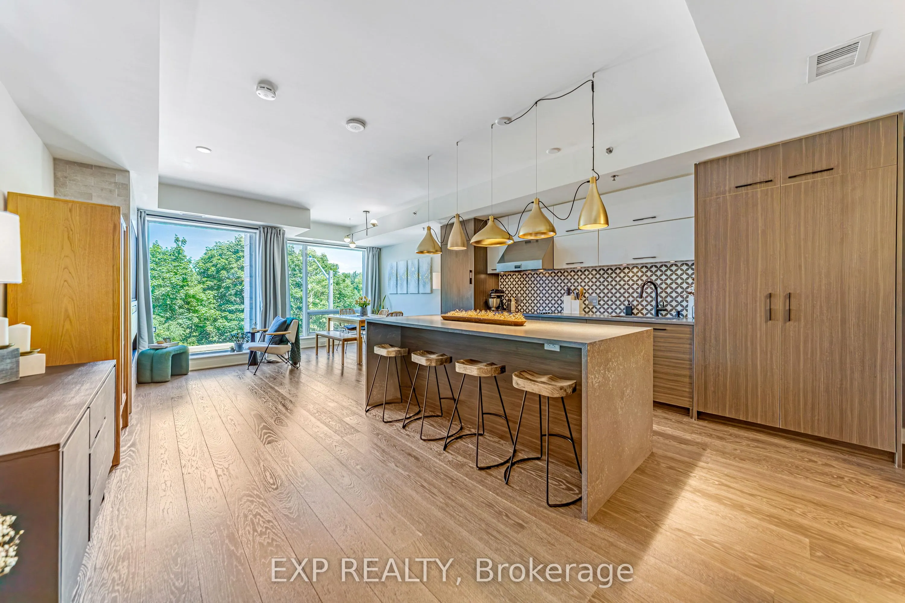 432 Sparks Street #106