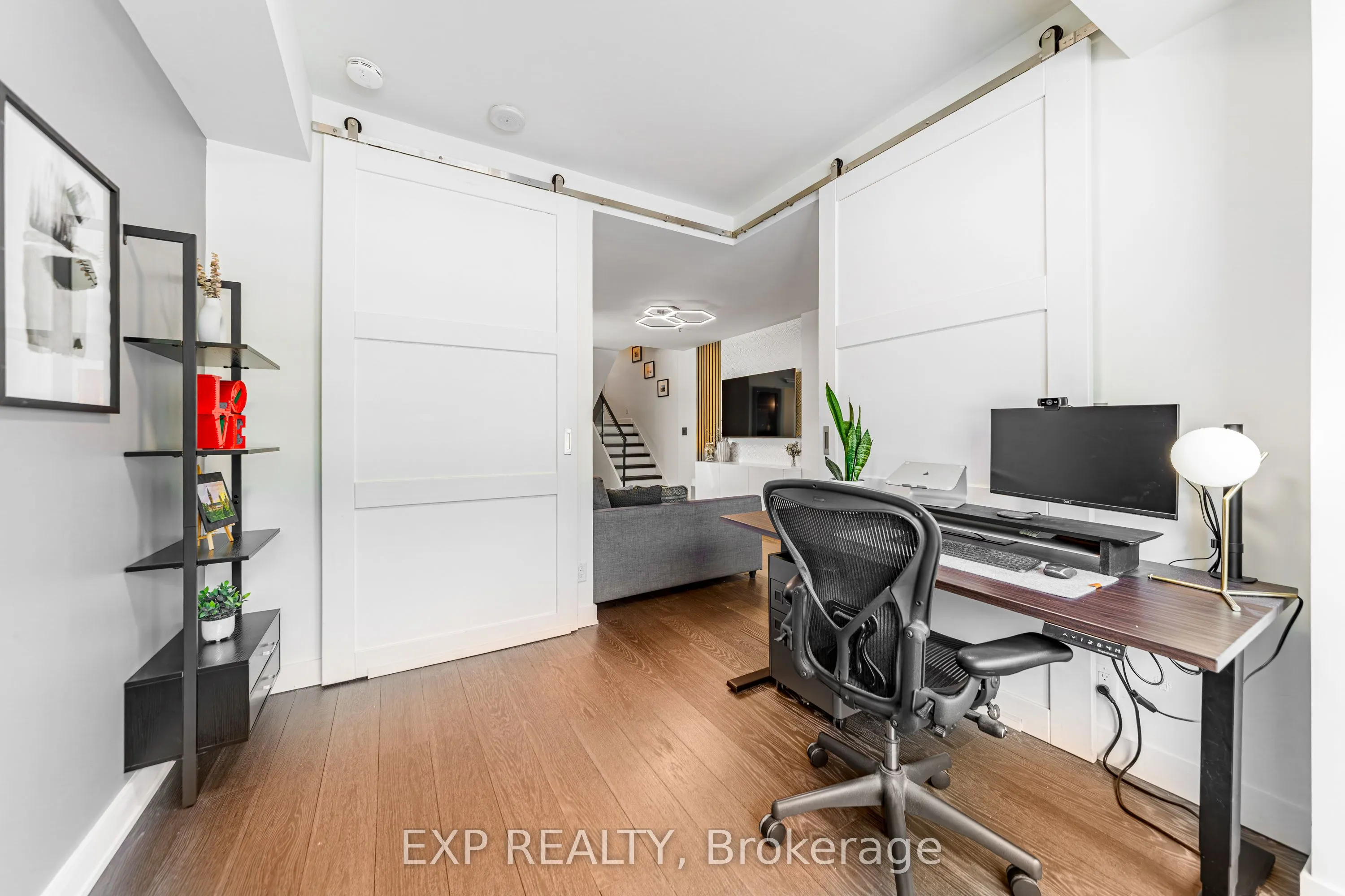 432 Sparks Street #106
