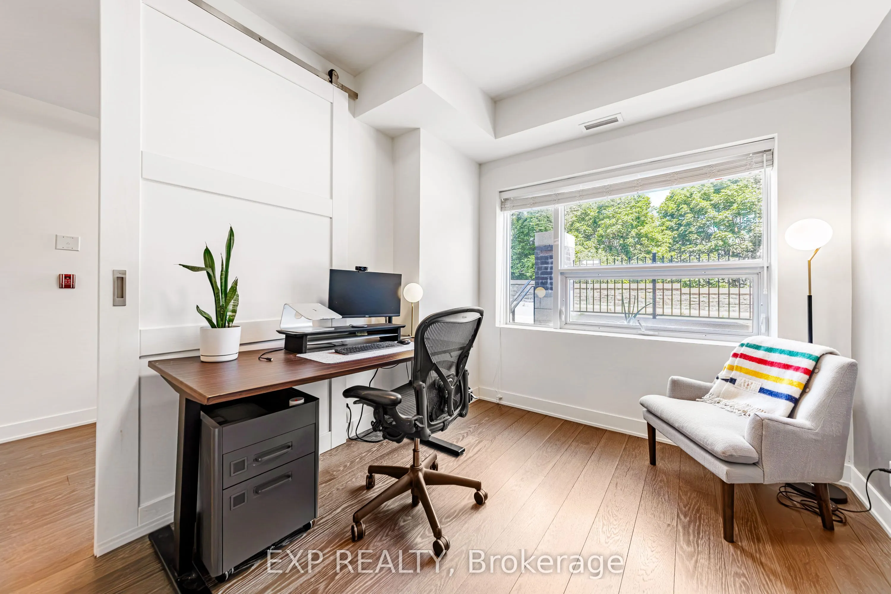 432 Sparks Street #106