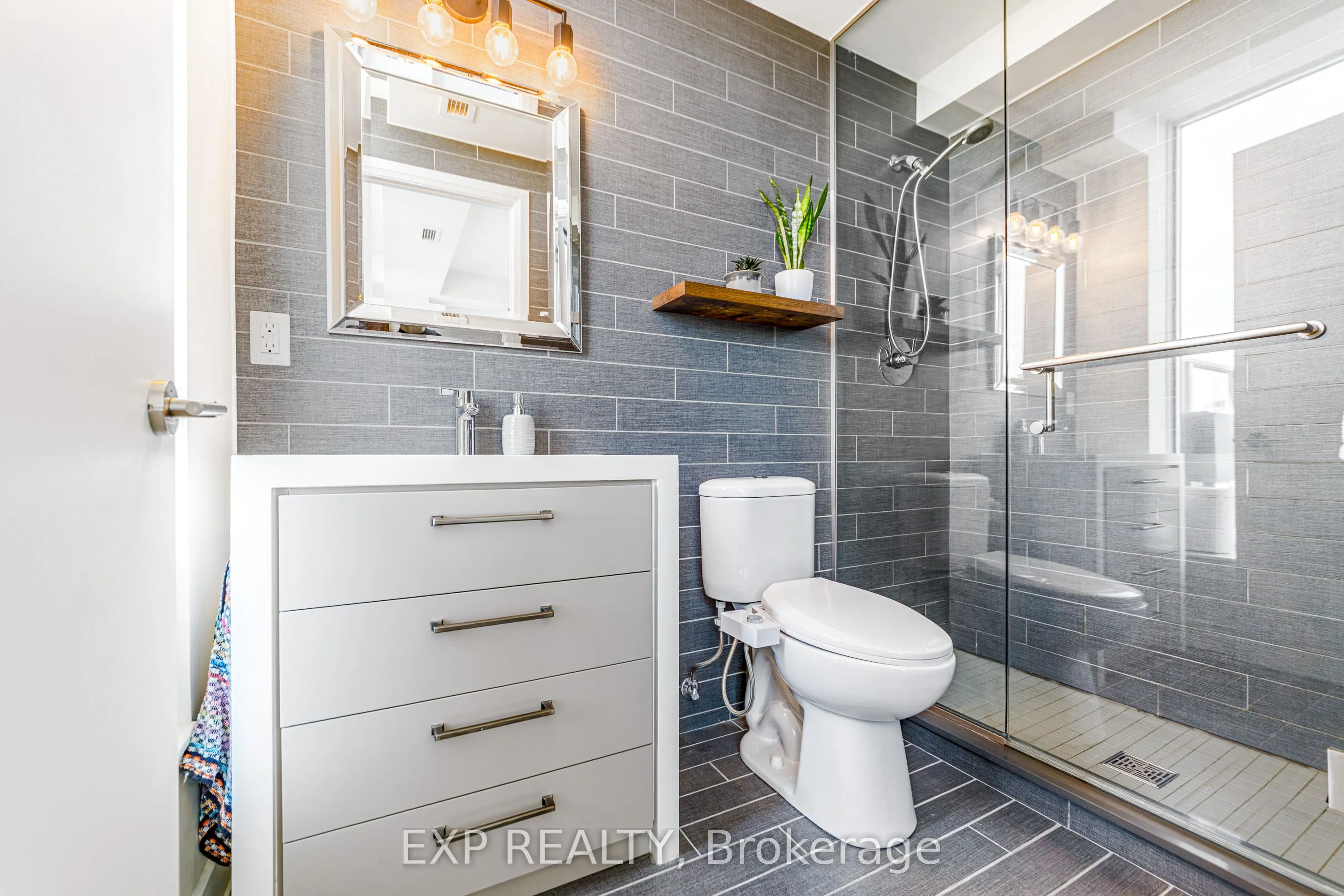 432 Sparks Street #106