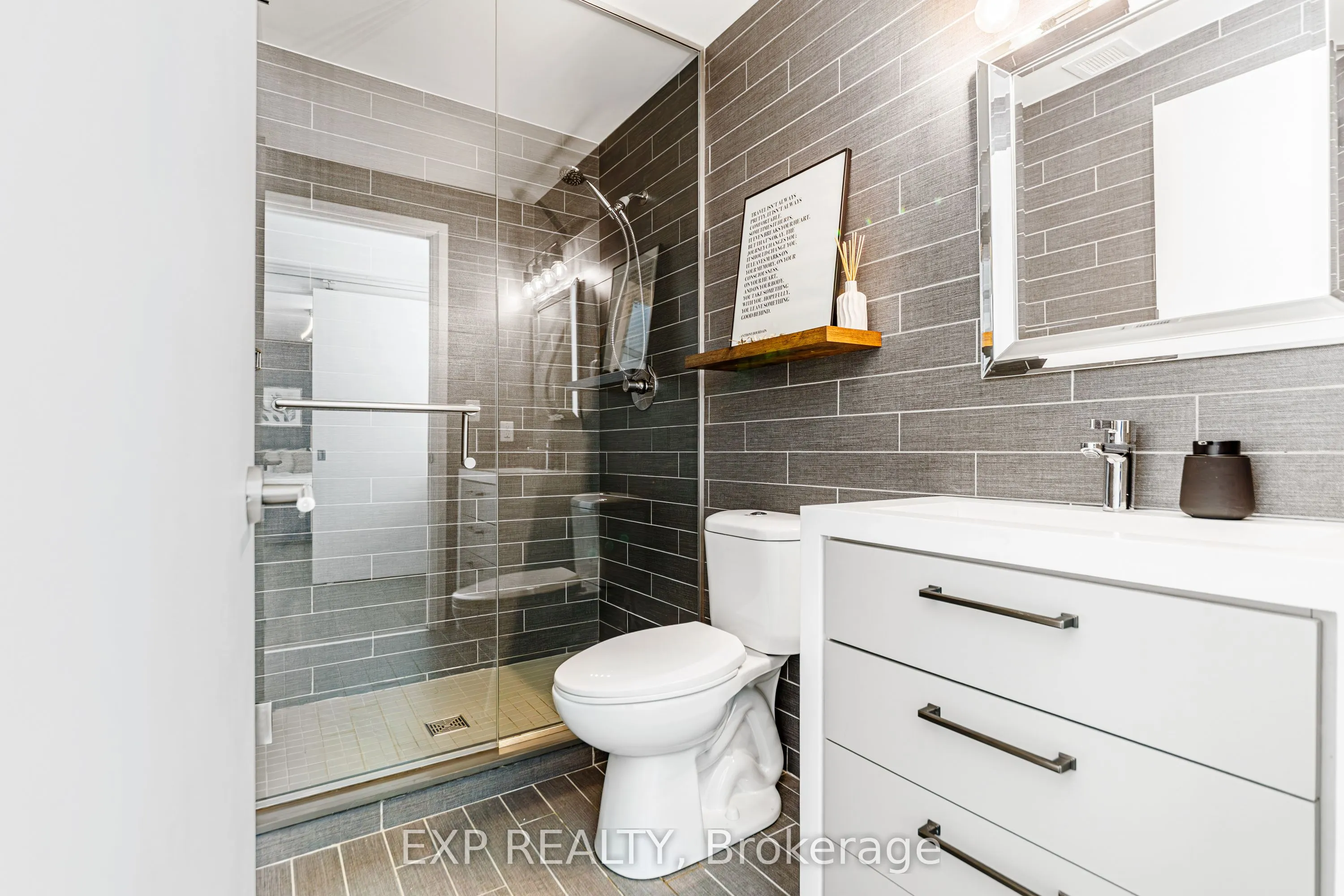 432 Sparks Street #106