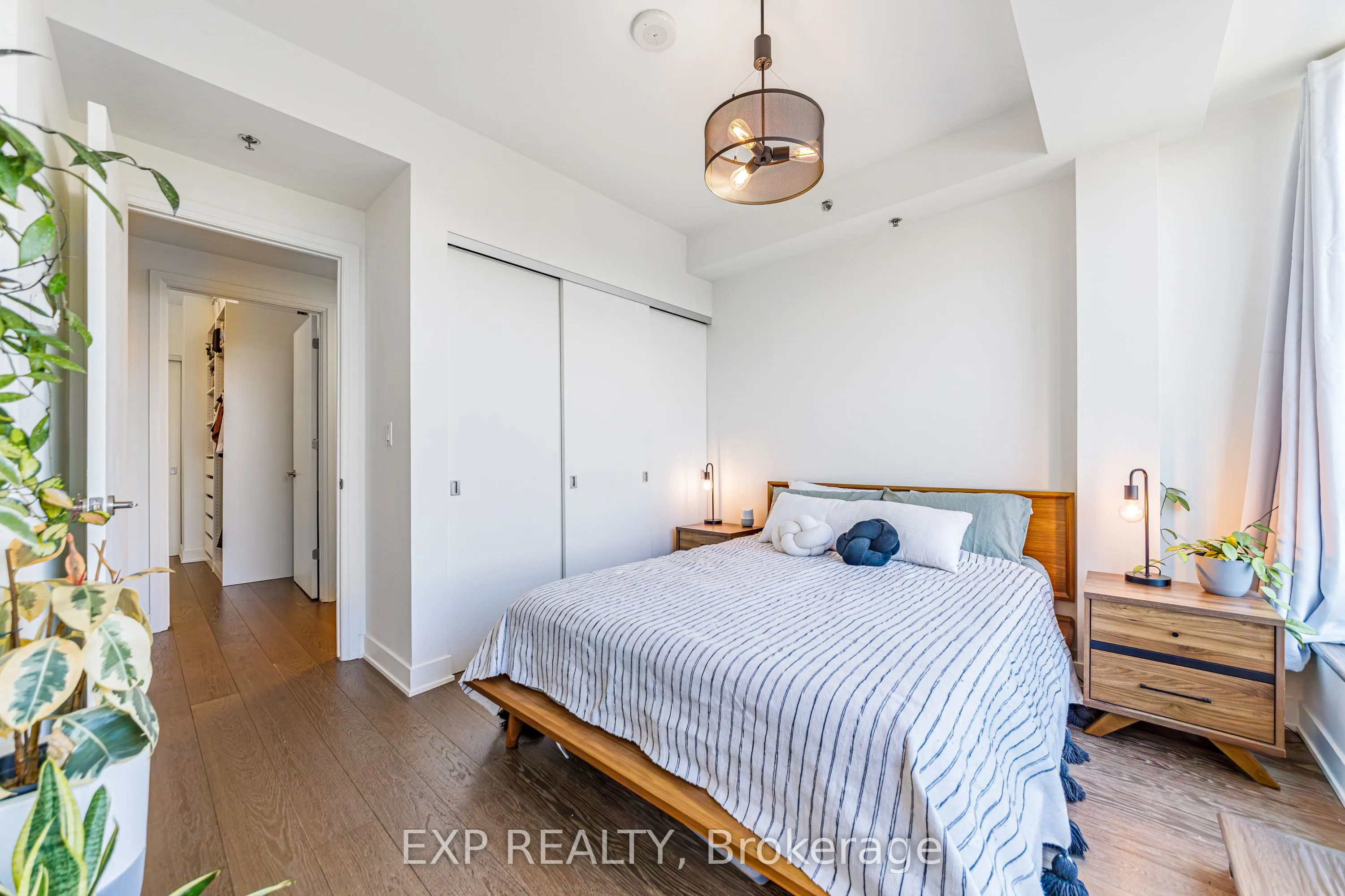 432 Sparks Street #106