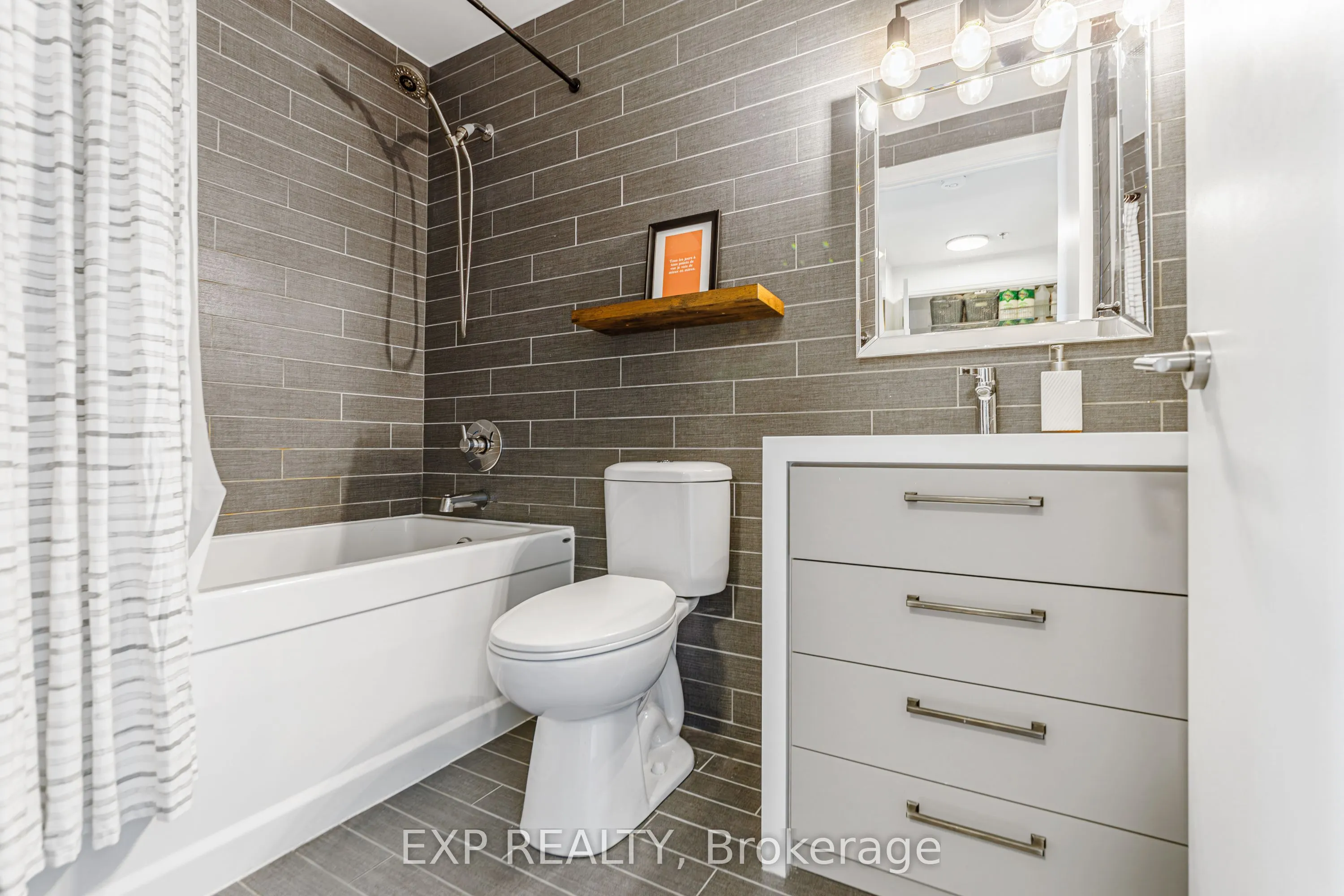 432 Sparks Street #106