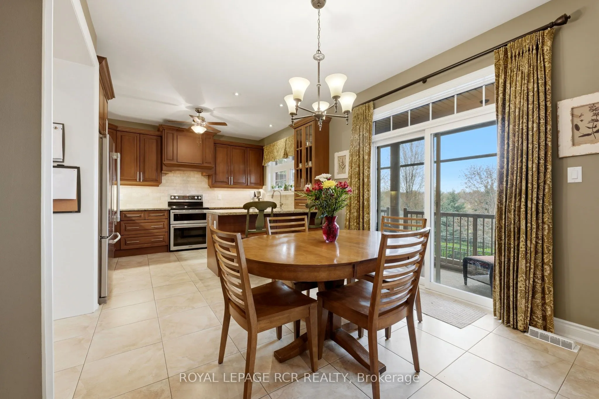 8 Masters Creek Boulevard