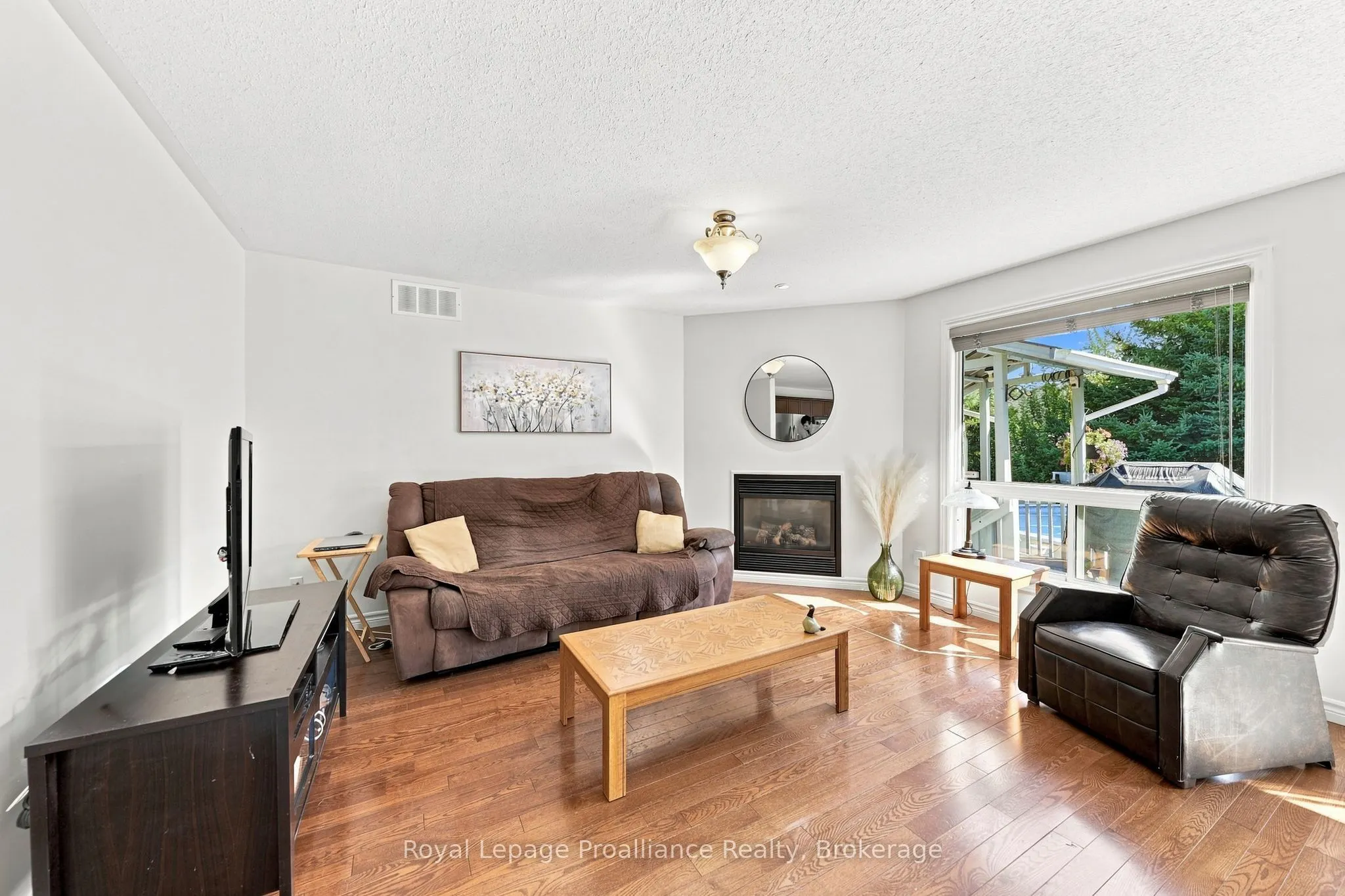 9 Seneca Drive
