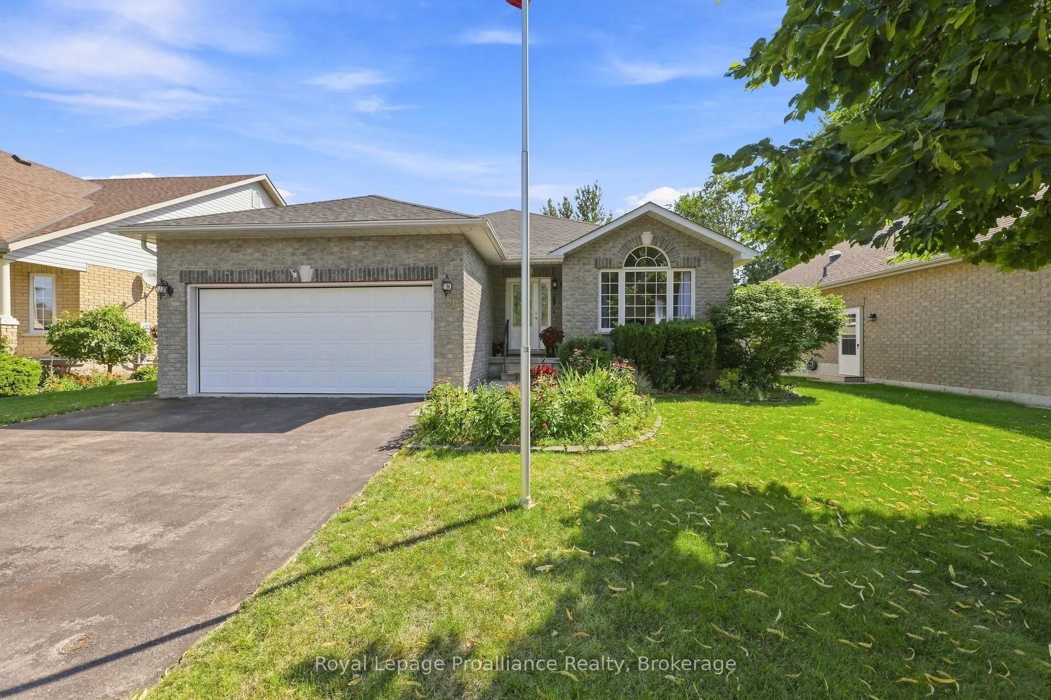 9 Seneca Drive