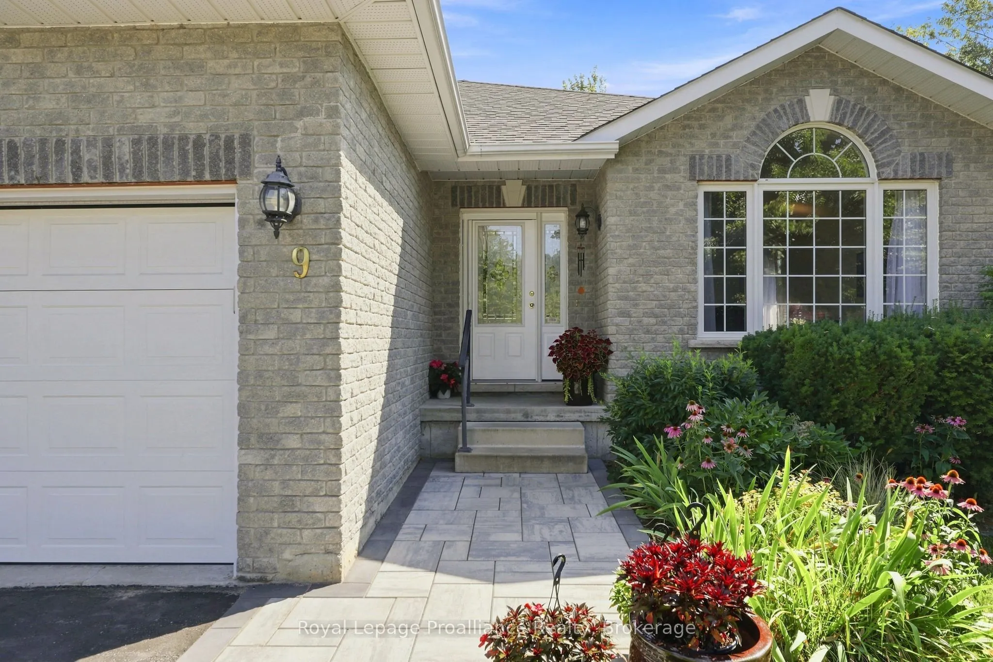 9 Seneca Drive