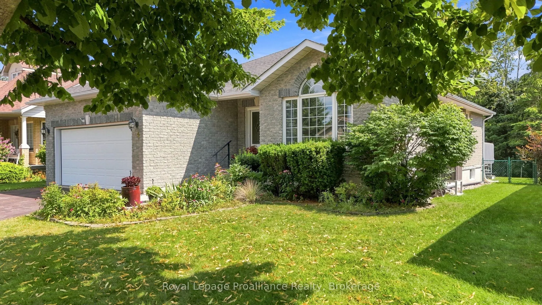 9 Seneca Drive