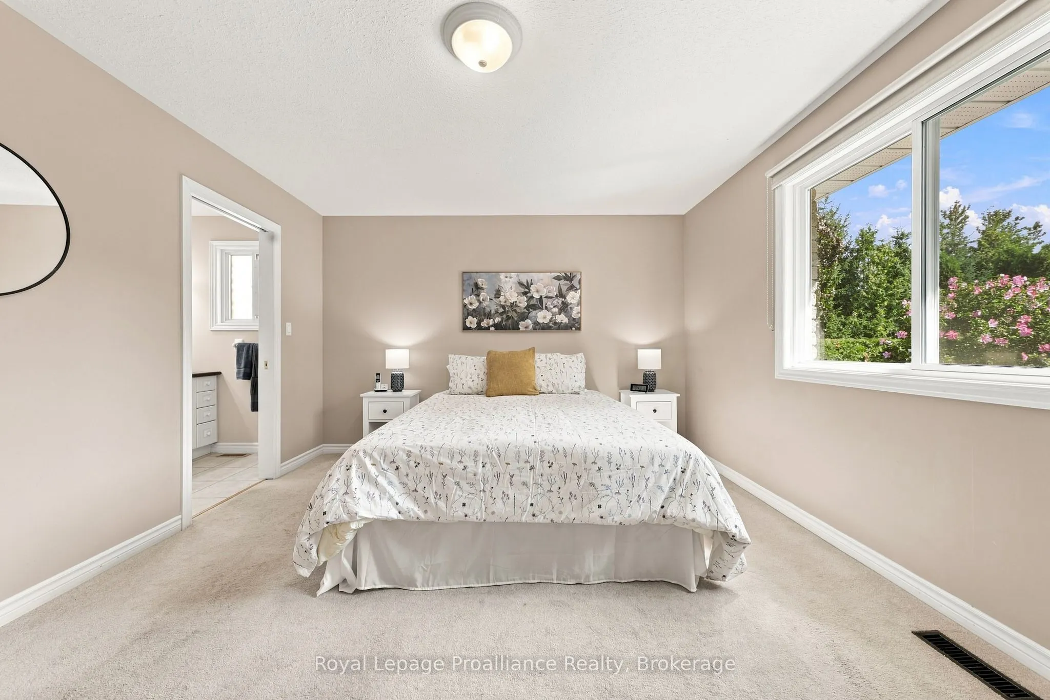 9 Seneca Drive