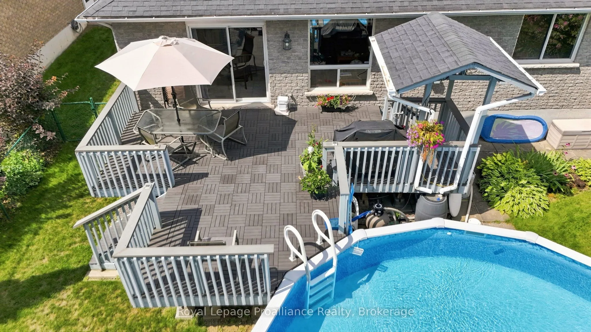 9 Seneca Drive