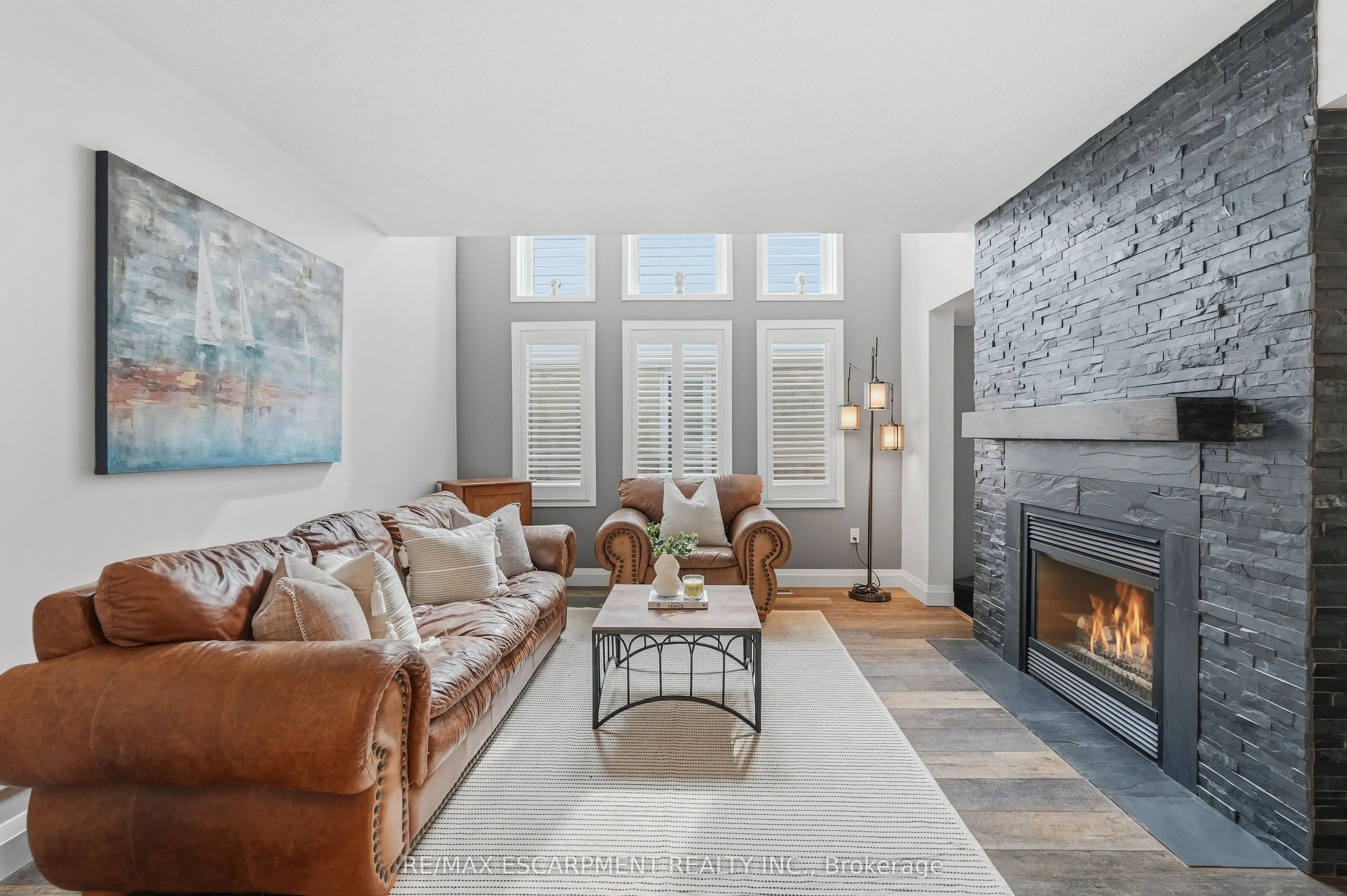 48 Bridgeport Crescent