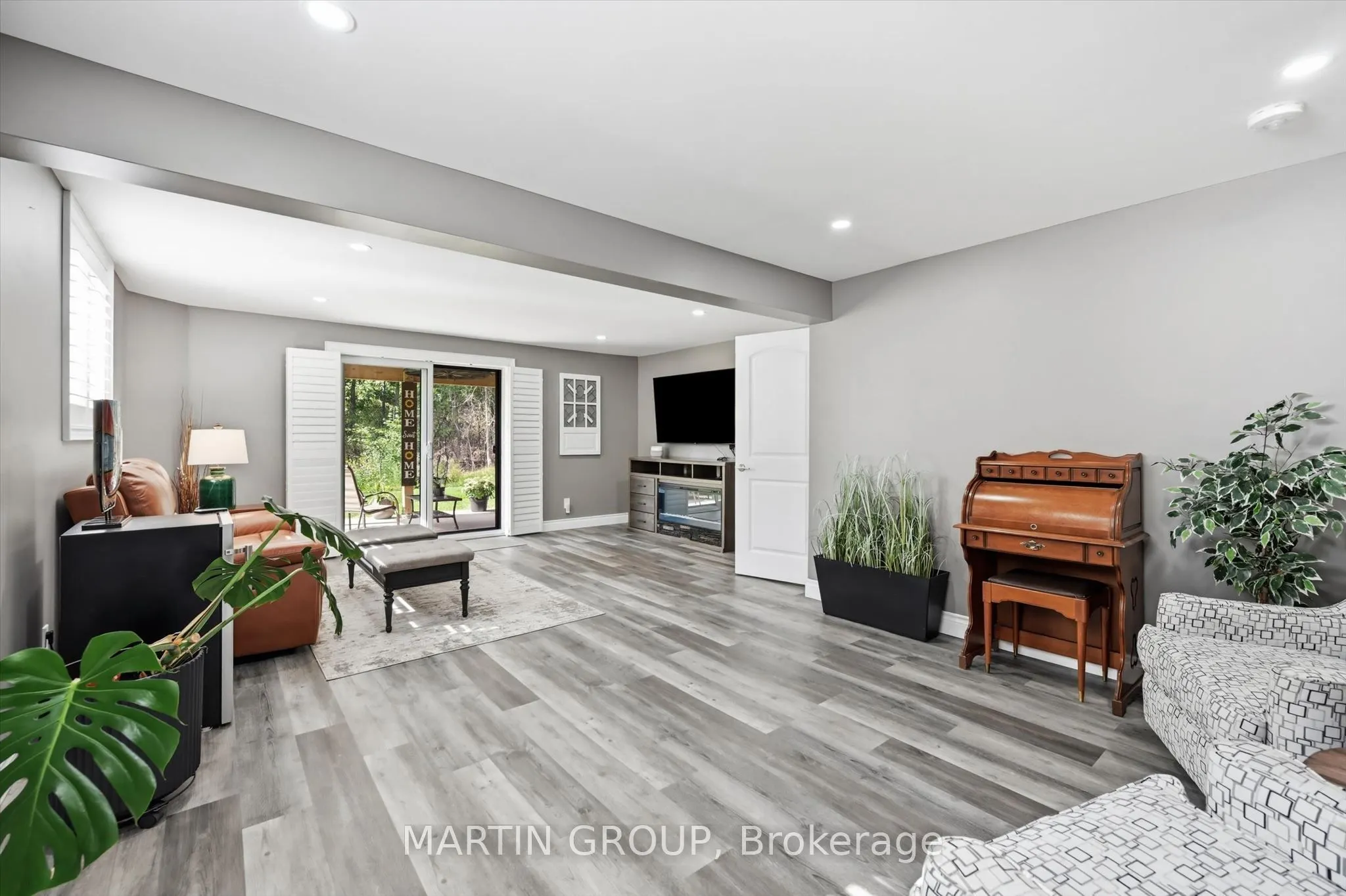 35 Tamarack Way
