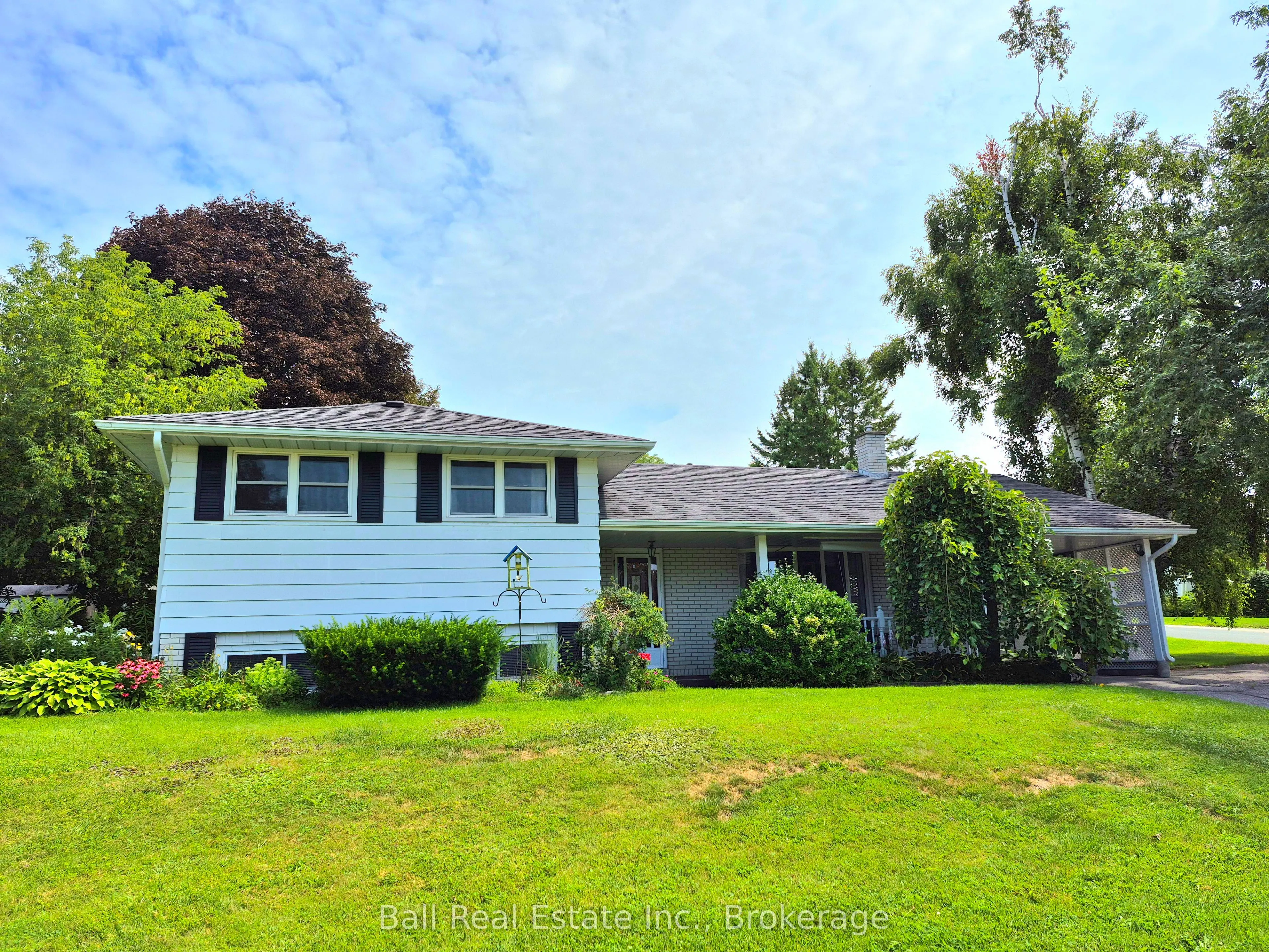 220 Ireton Street