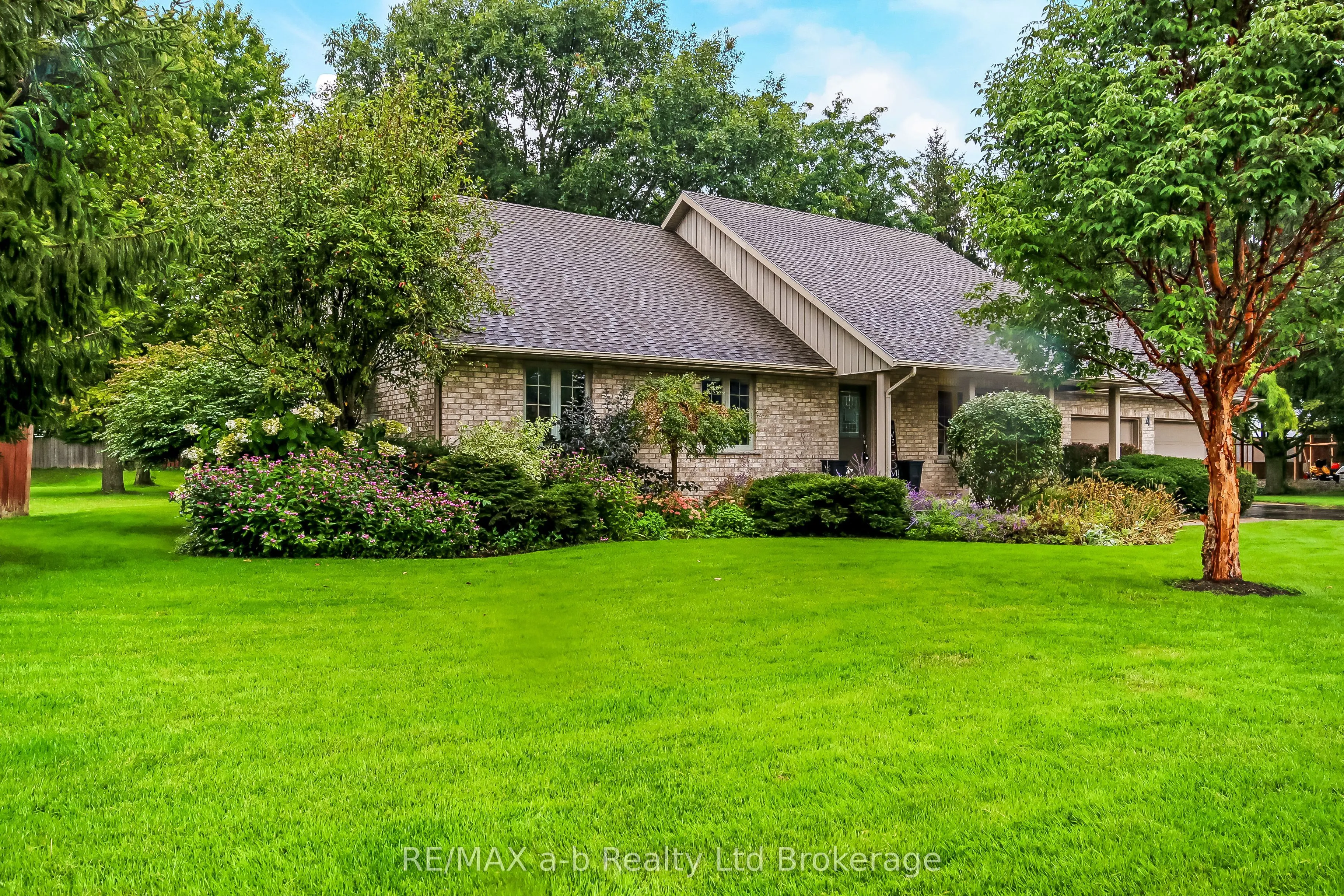 4 Otterview Drive